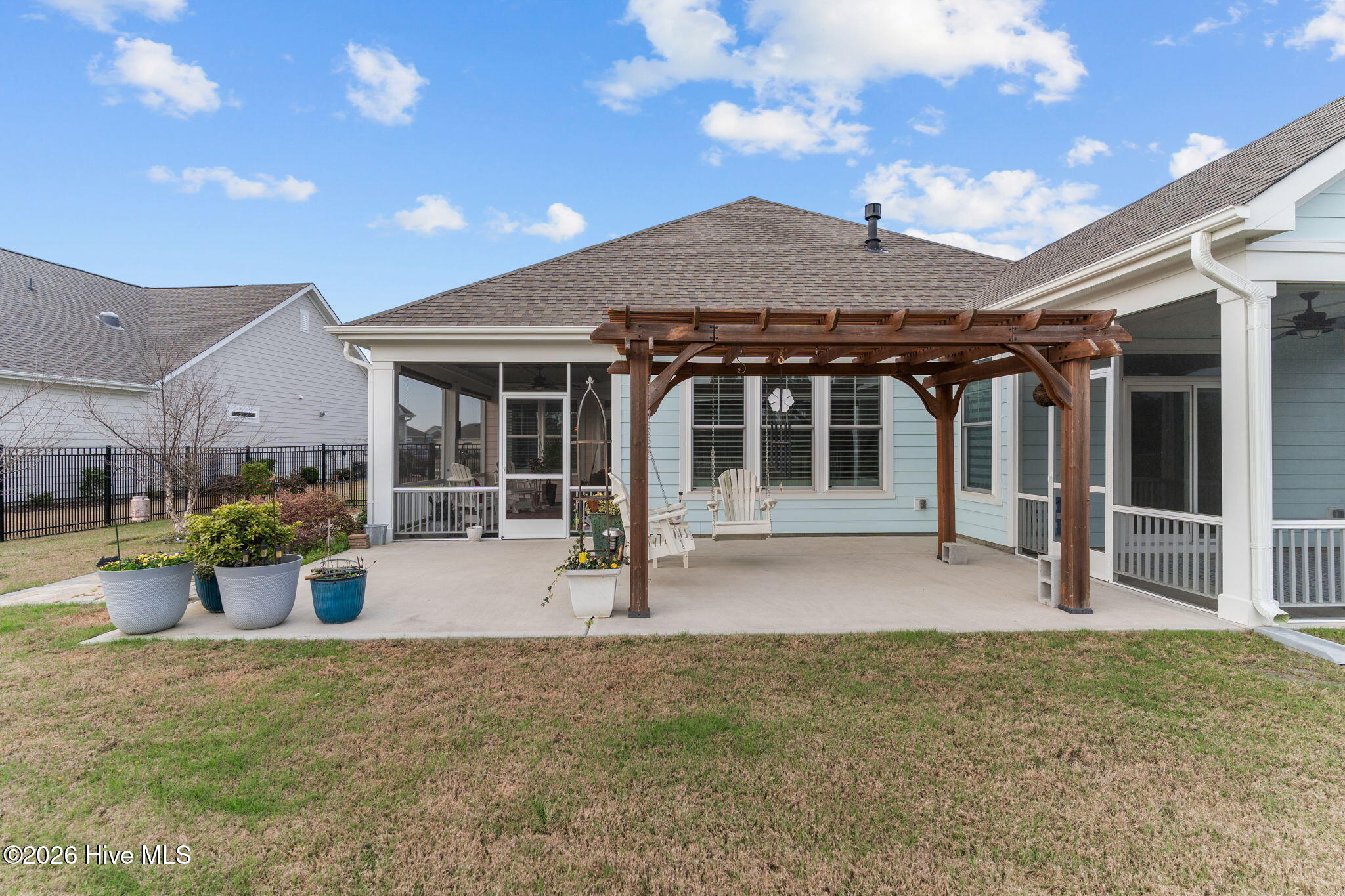 100559124 | Photo 42