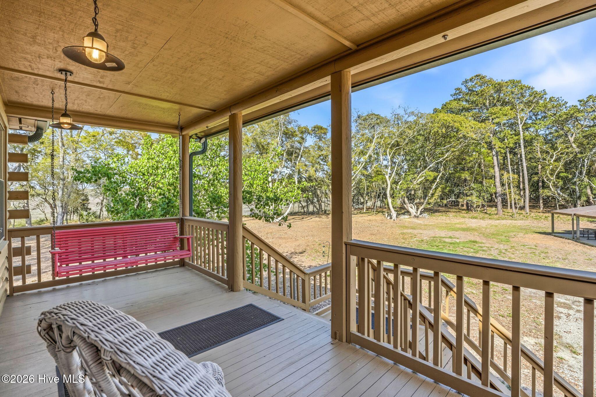 100565055 | Photo 15