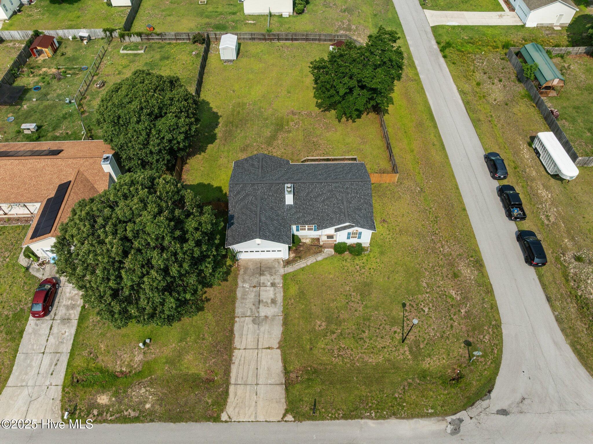 100533618 | Photo 30