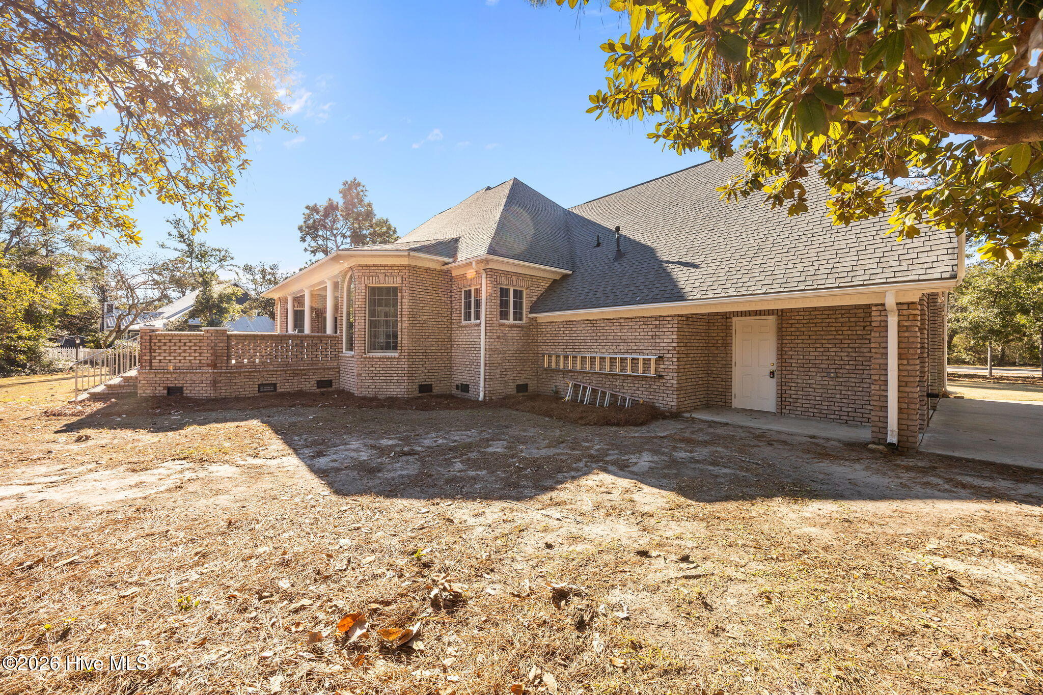 100548022 | Photo 45