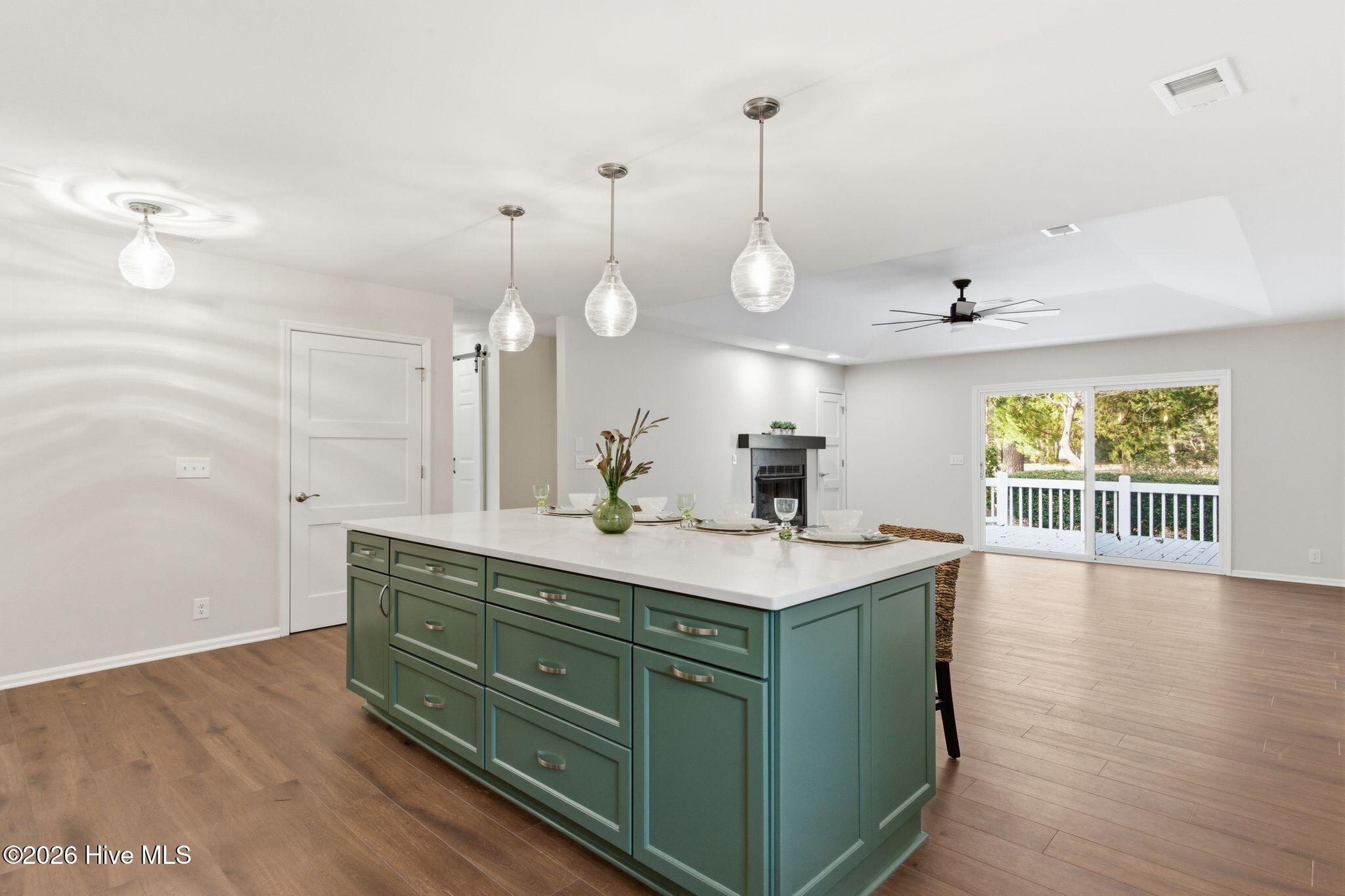 100555481 | Photo 16