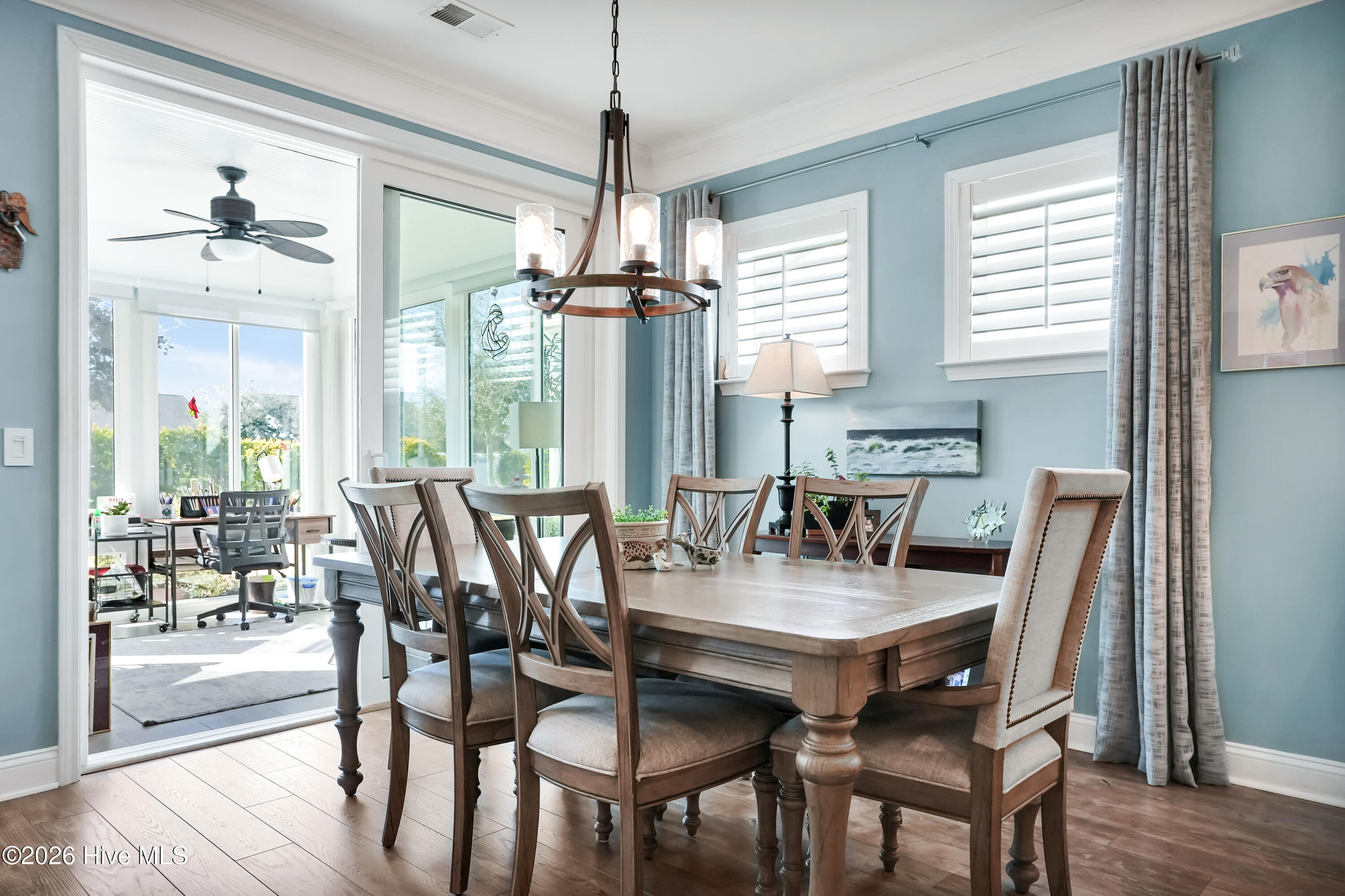 100555746 | Photo 18