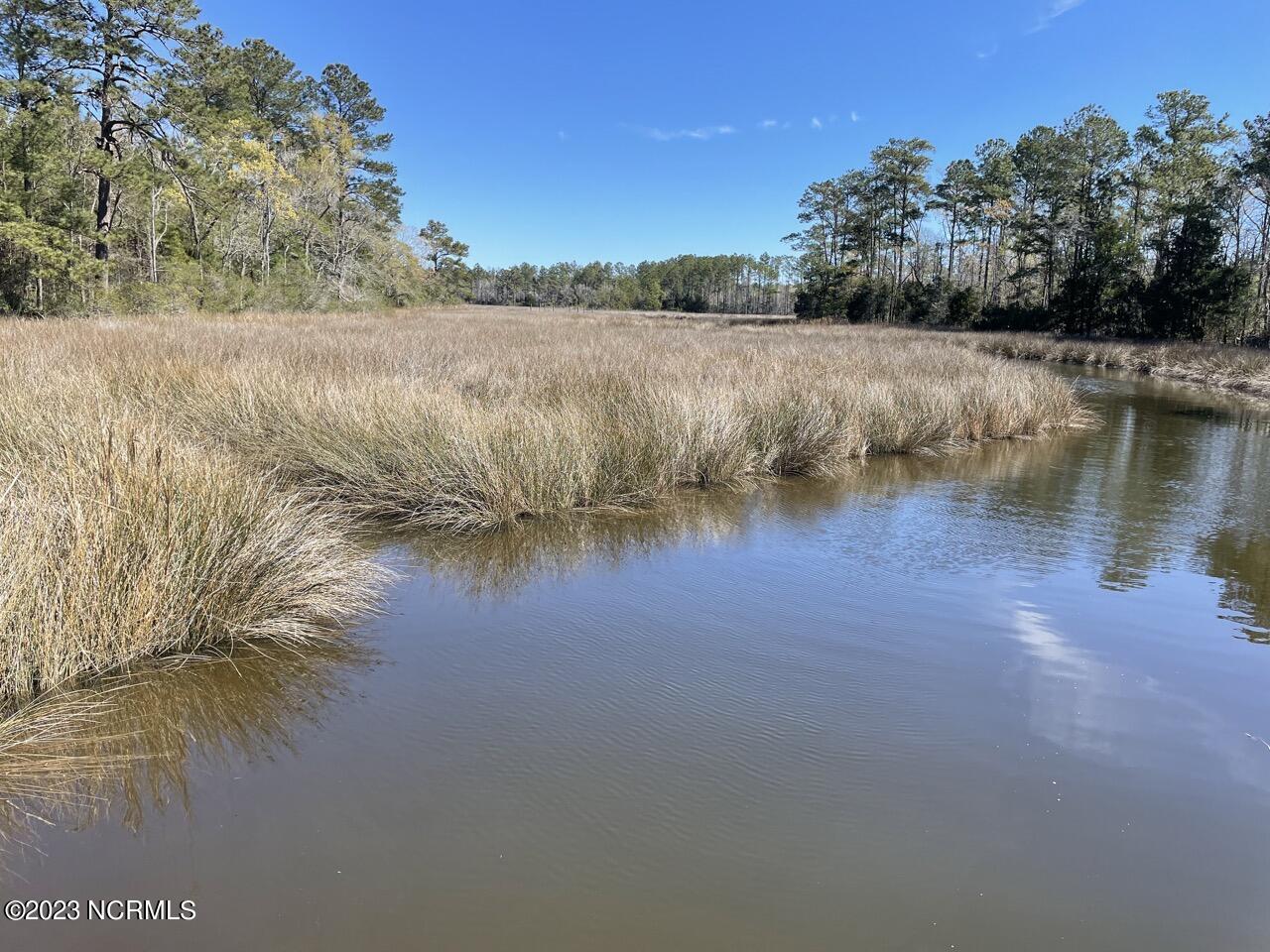 330, 211 Garbacon Drive, Beaufort, NC, 28516