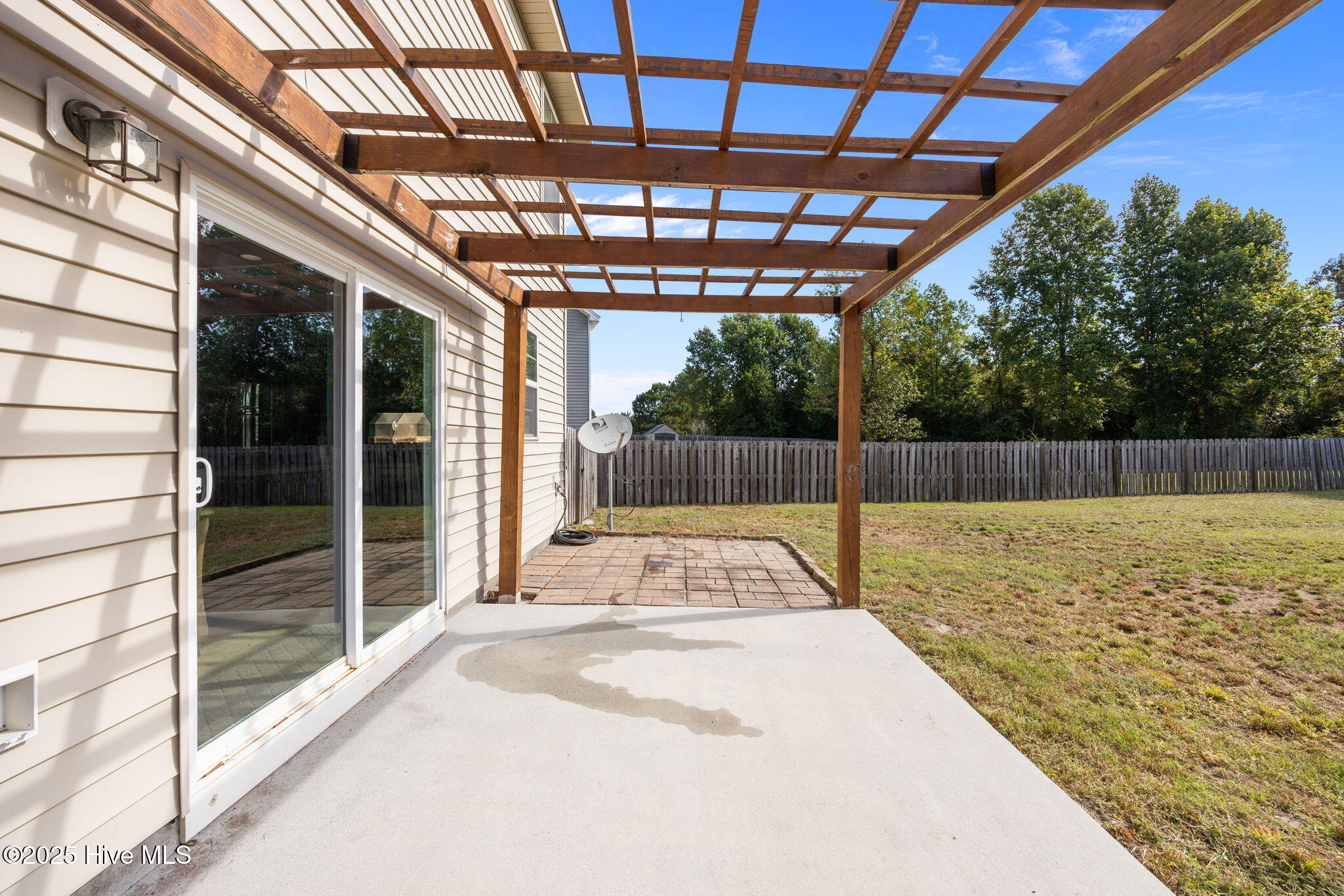 100533509 | Photo 52