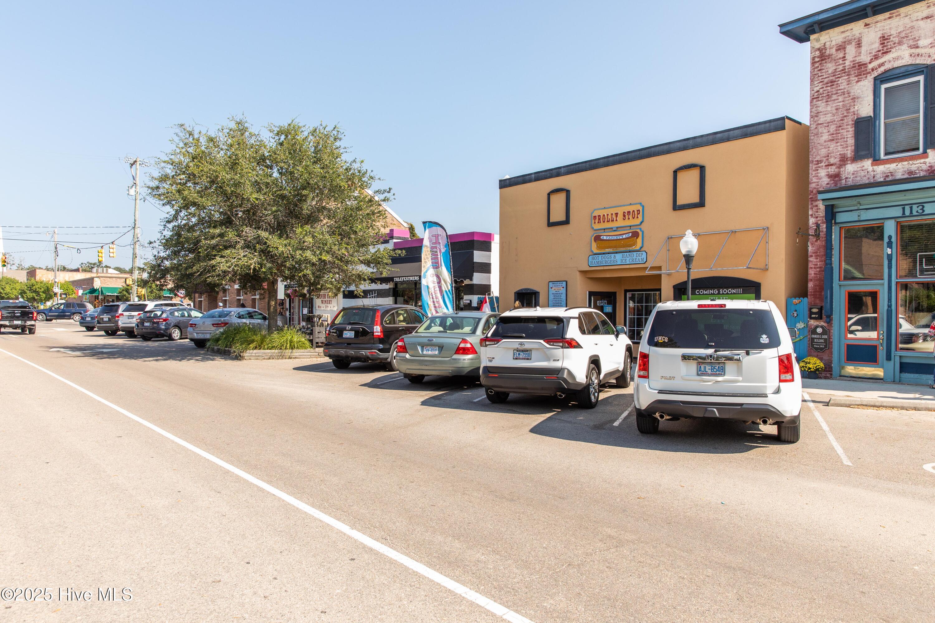 100525956 | Photo 59