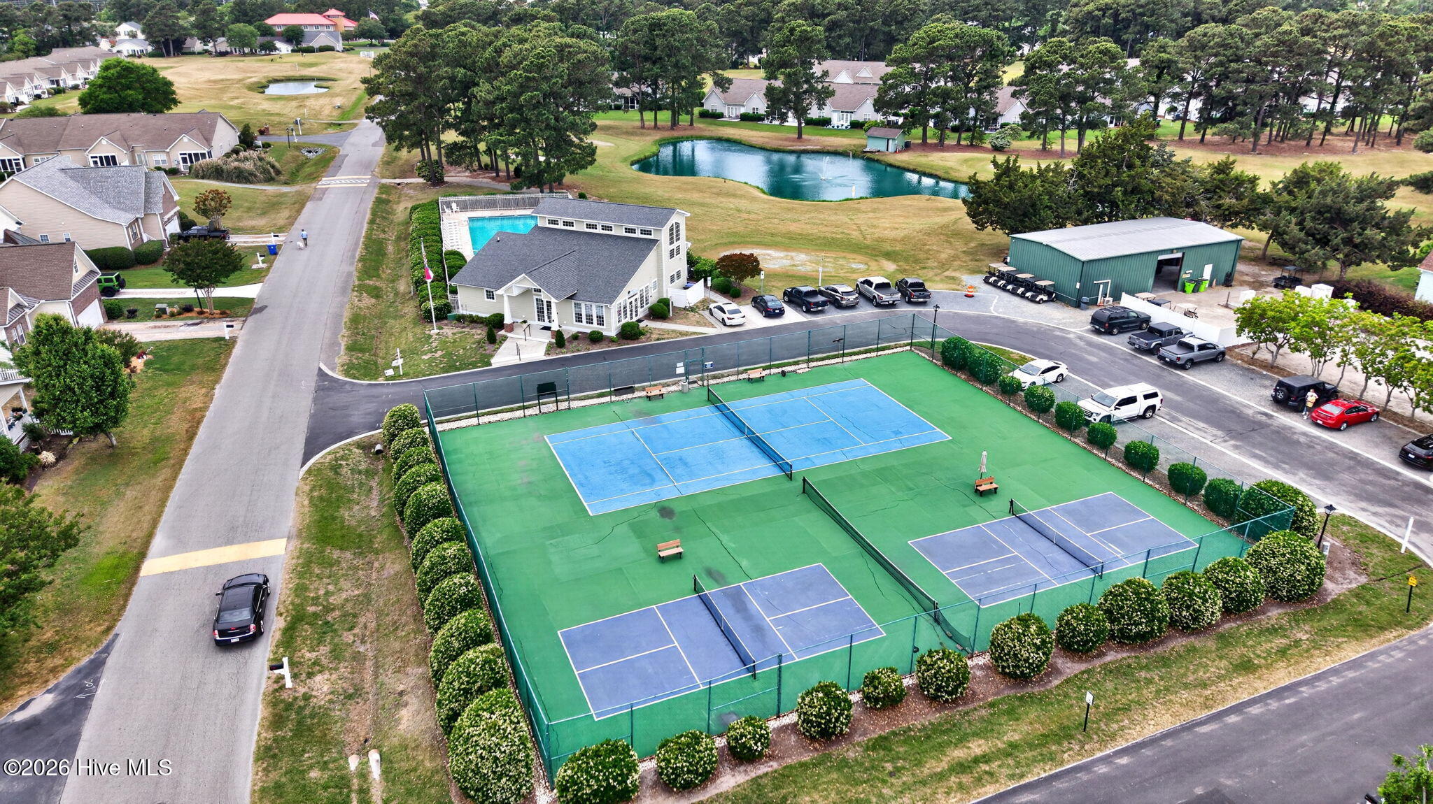 100570606 | Photo 22