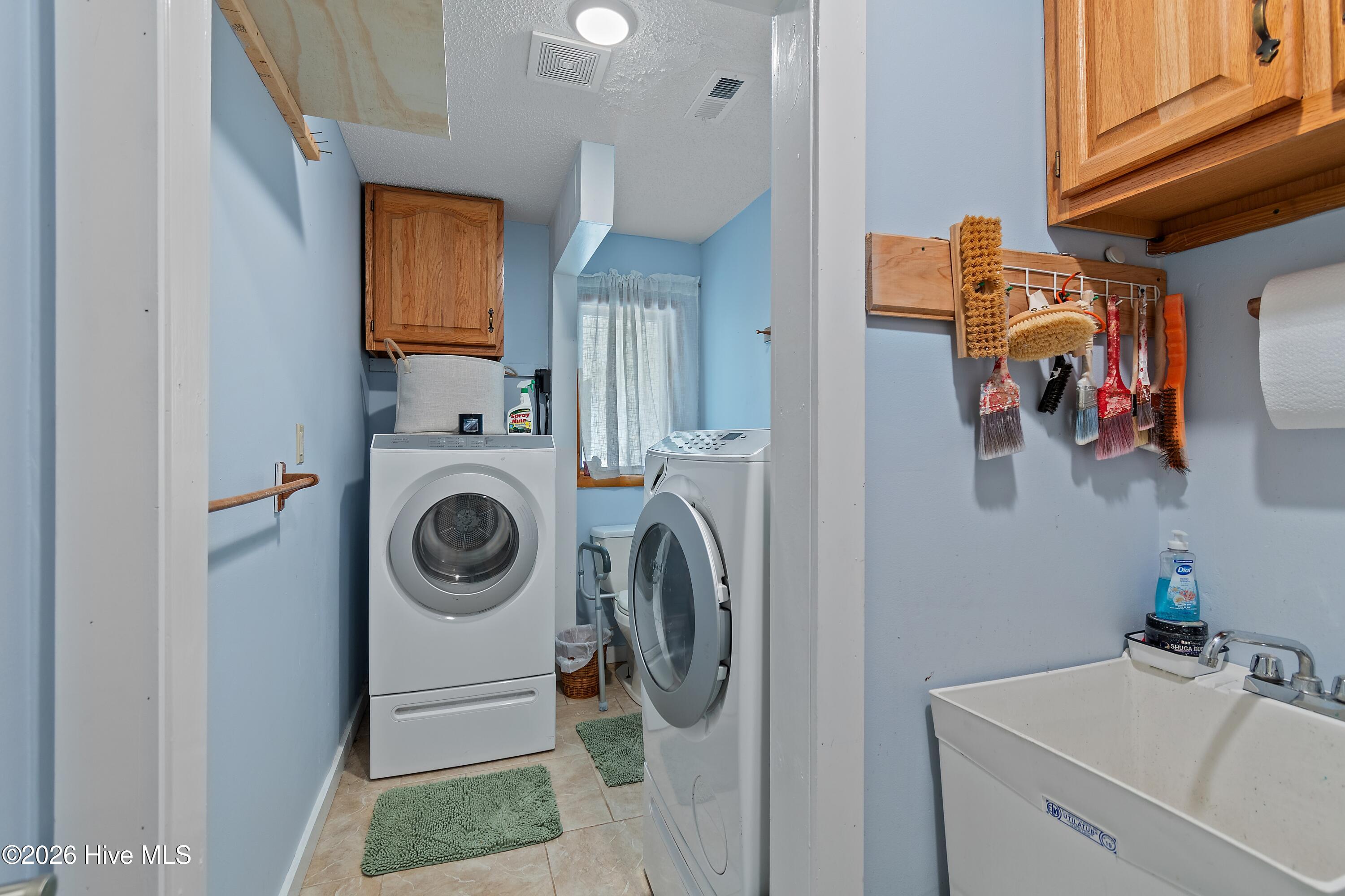 100564925 | Photo 27