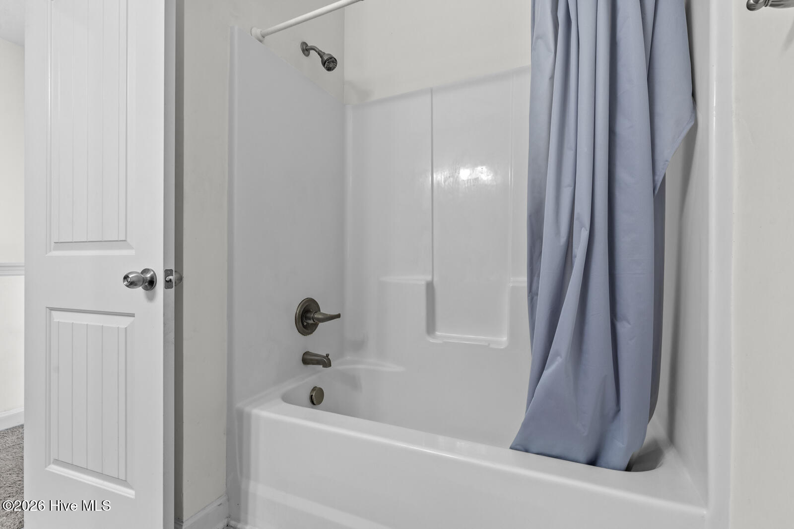 100568958 | Photo 32