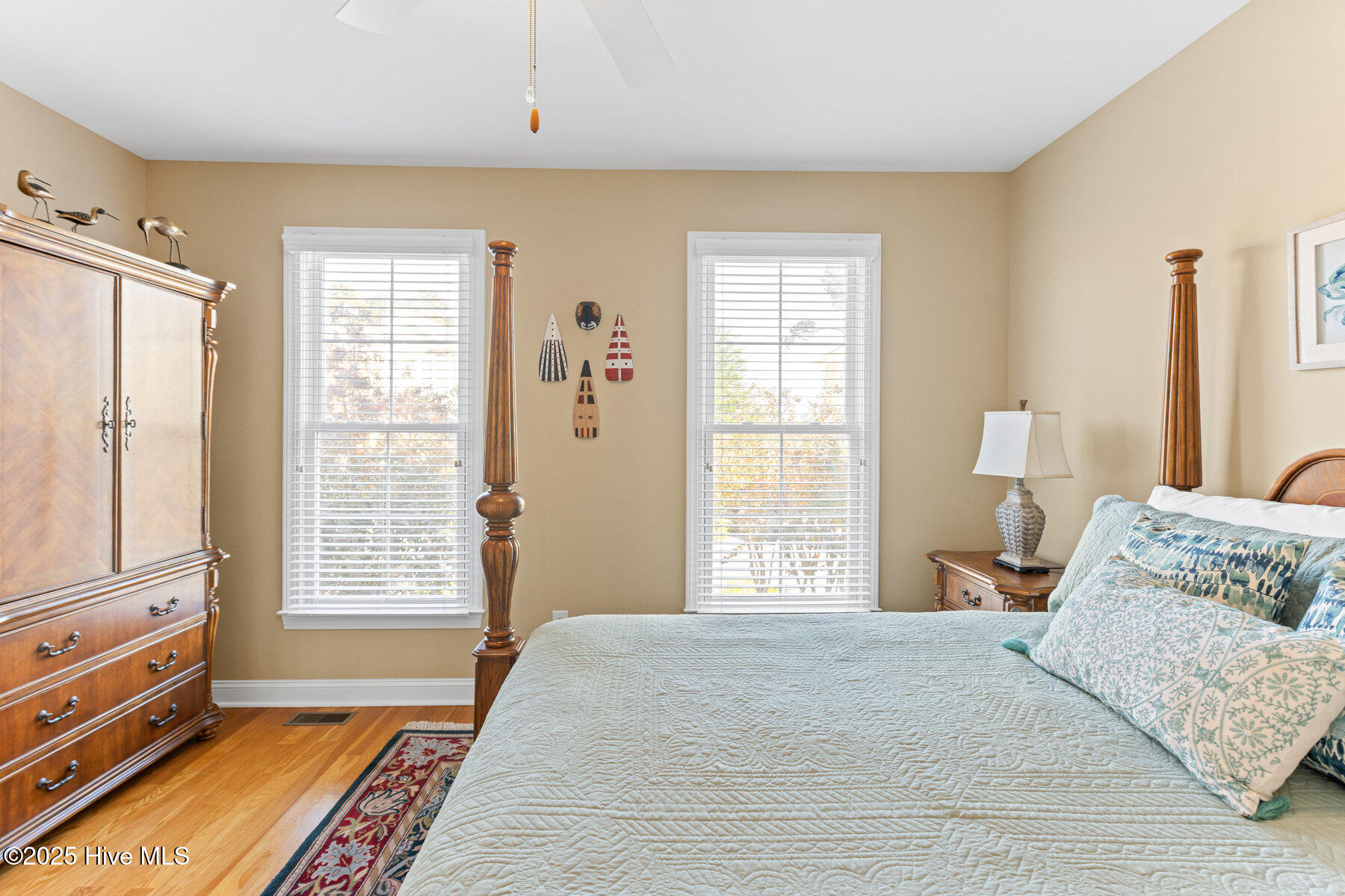 100547081 | Photo 24