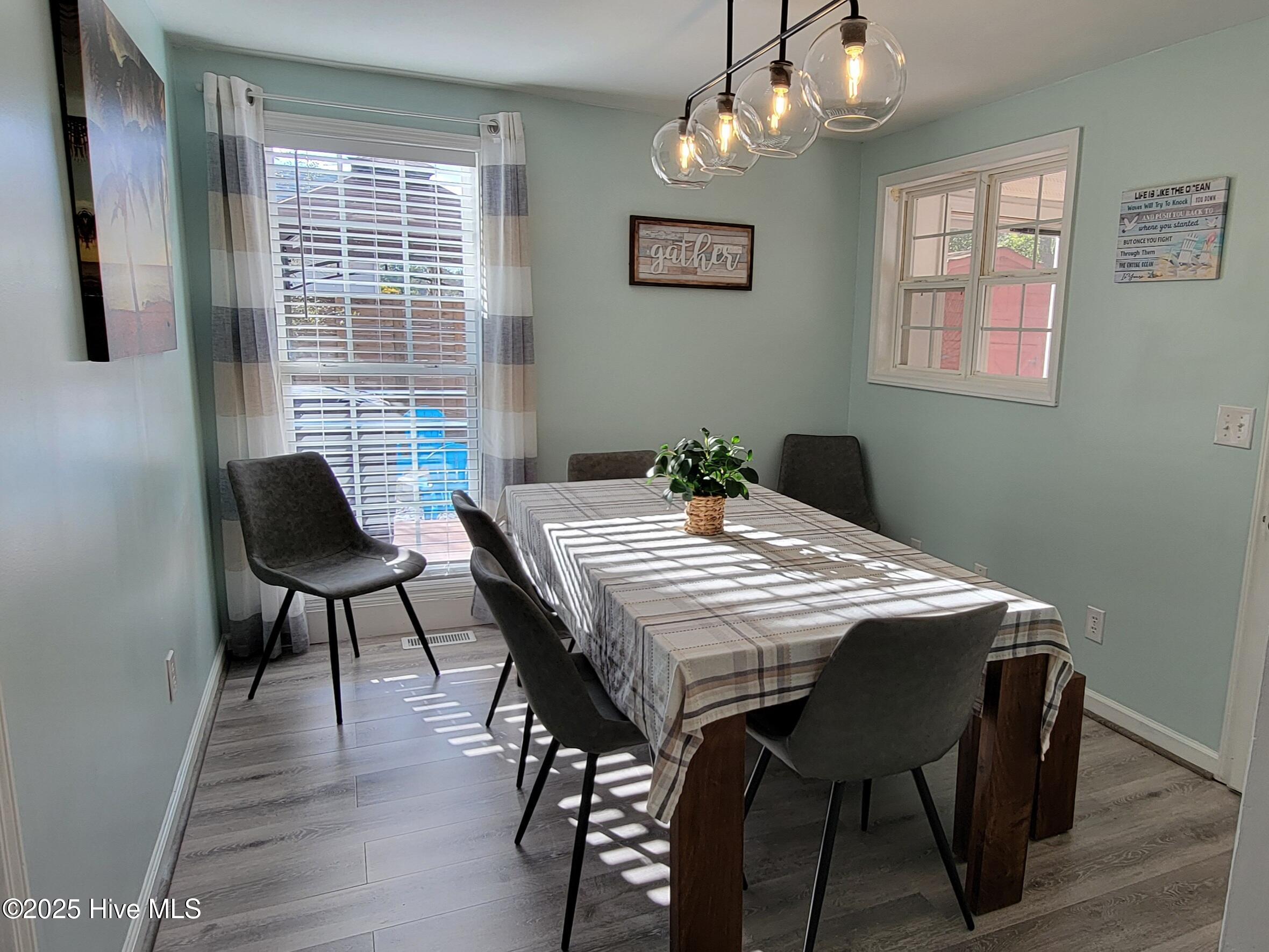 100538721 | Photo 31