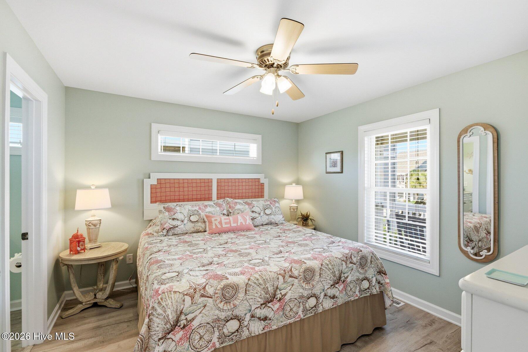 100570503 | Photo 37