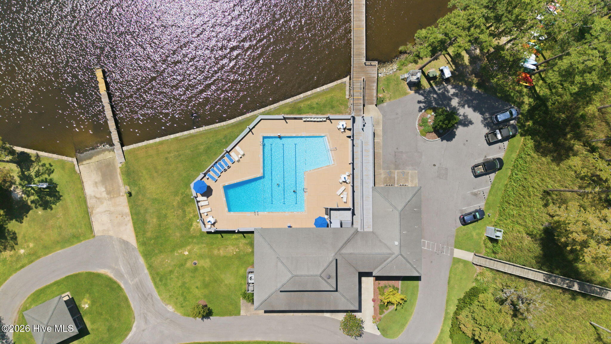 AMENITIES: CLUBHOUSE AND INGROUND POOL