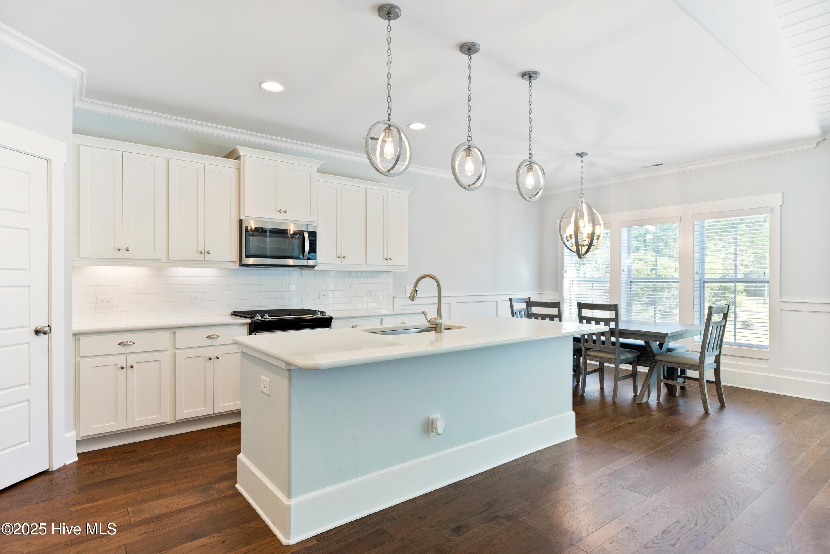 100531261 | Photo 20