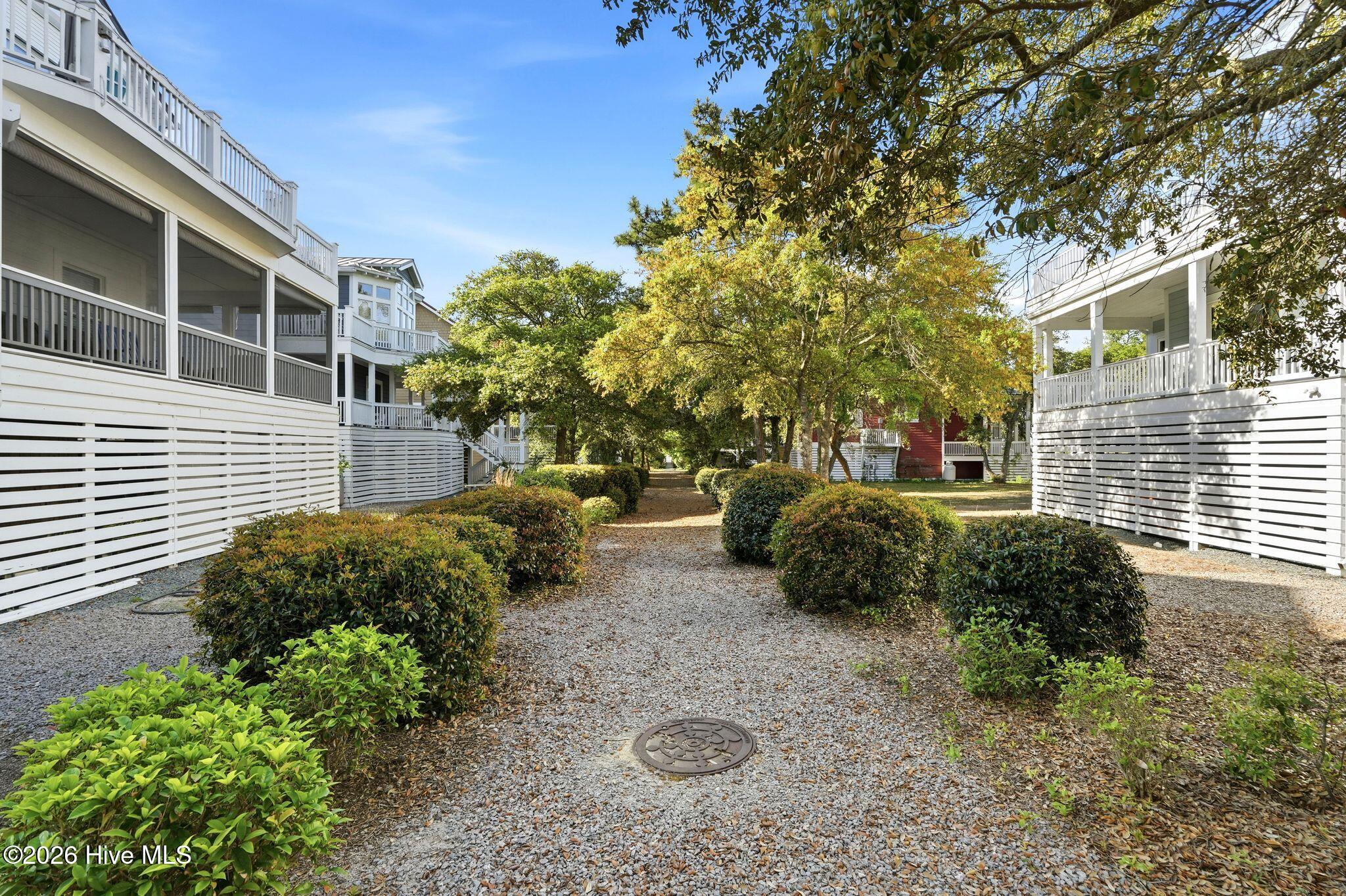 100565841 | Photo 18