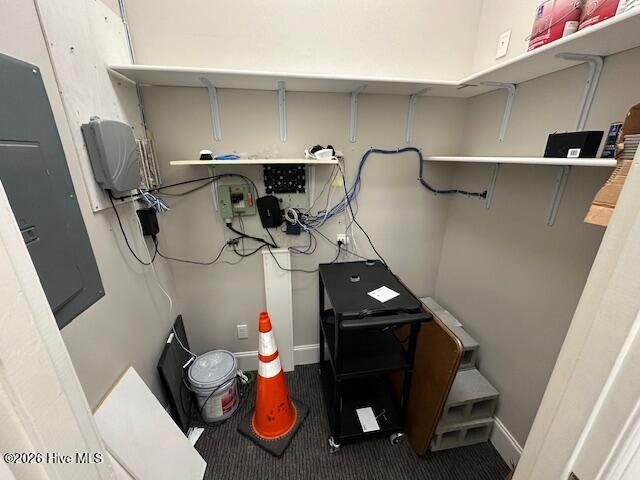 100568477 | Photo 13