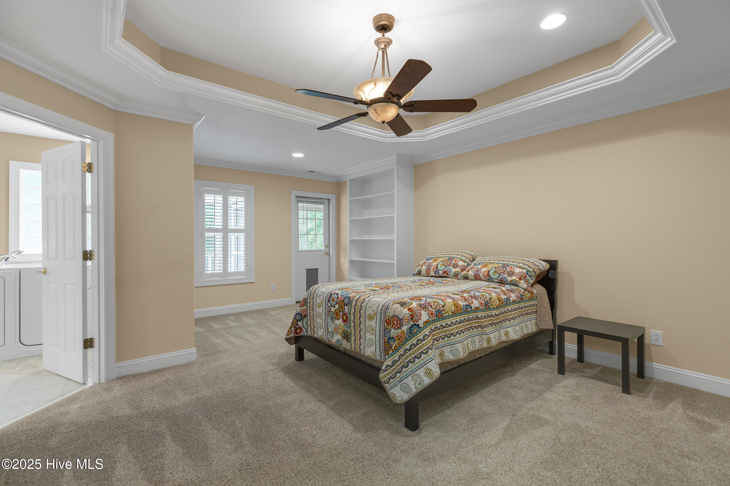 4414 Grey Oaks Court, Wilmington, NC 28412 – photo 18: GreyOaks4414-8mbrDianeL33A7378-CR2