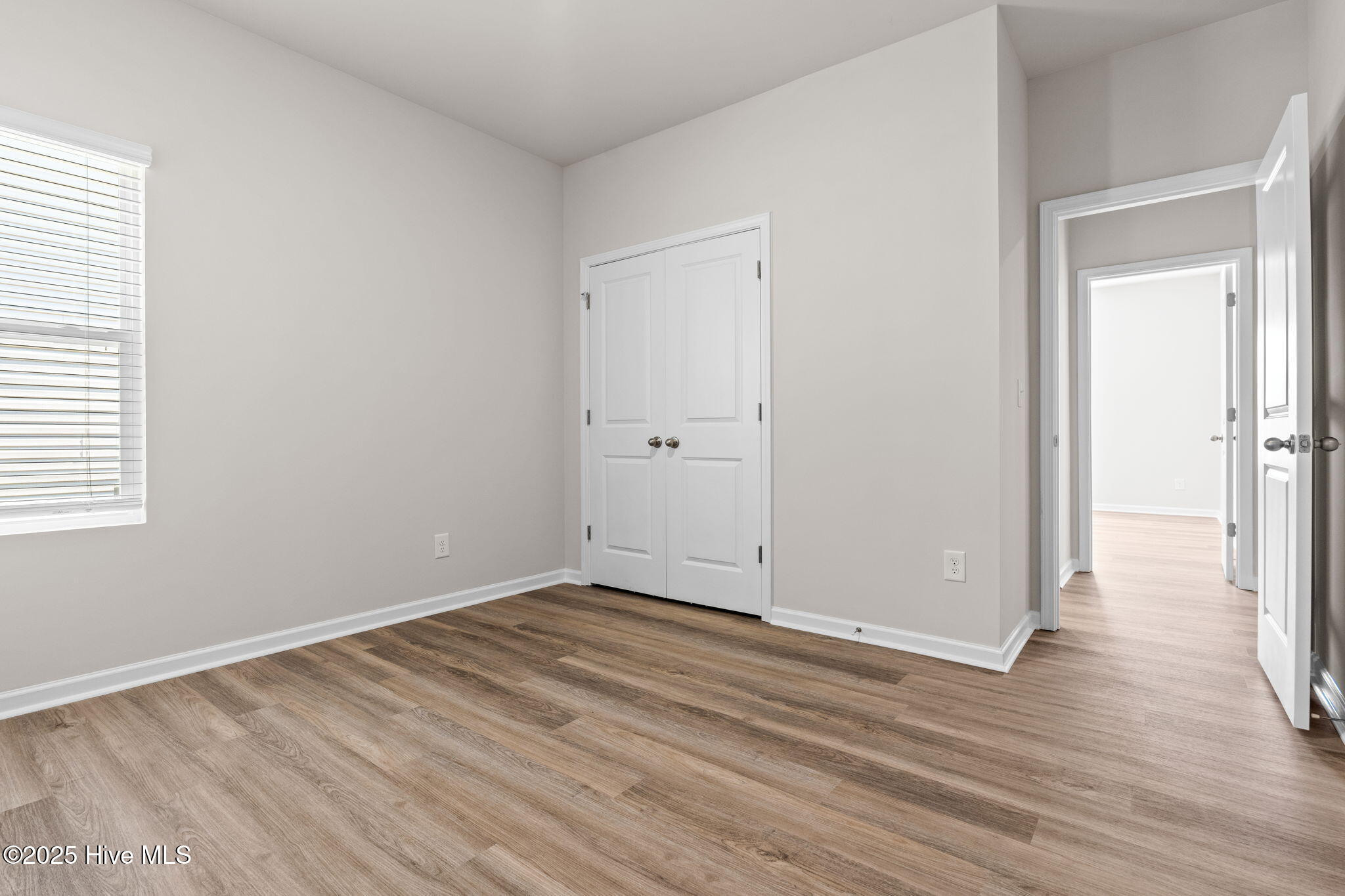 100551805 | Photo 21