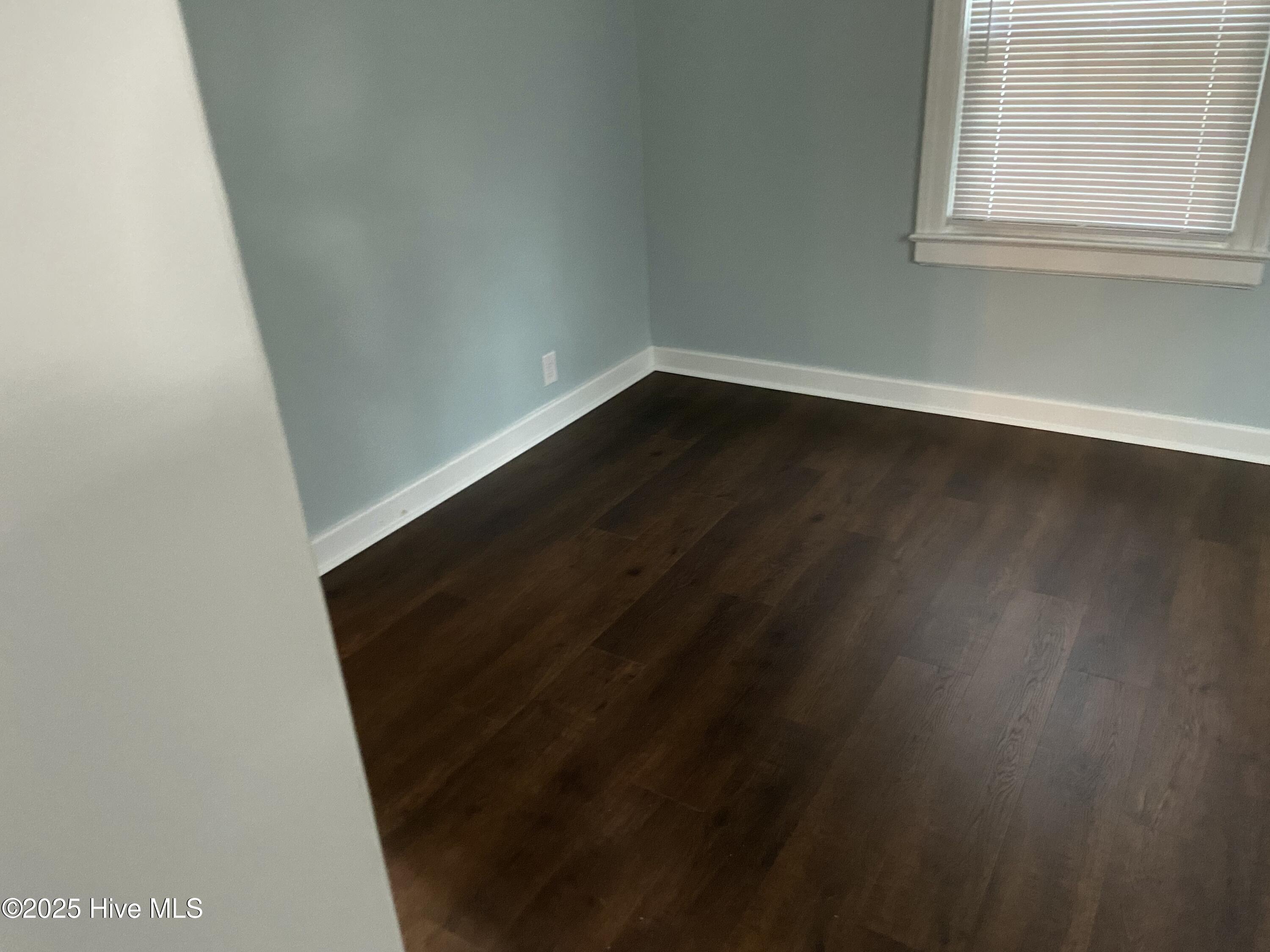 100552919 | Photo 23