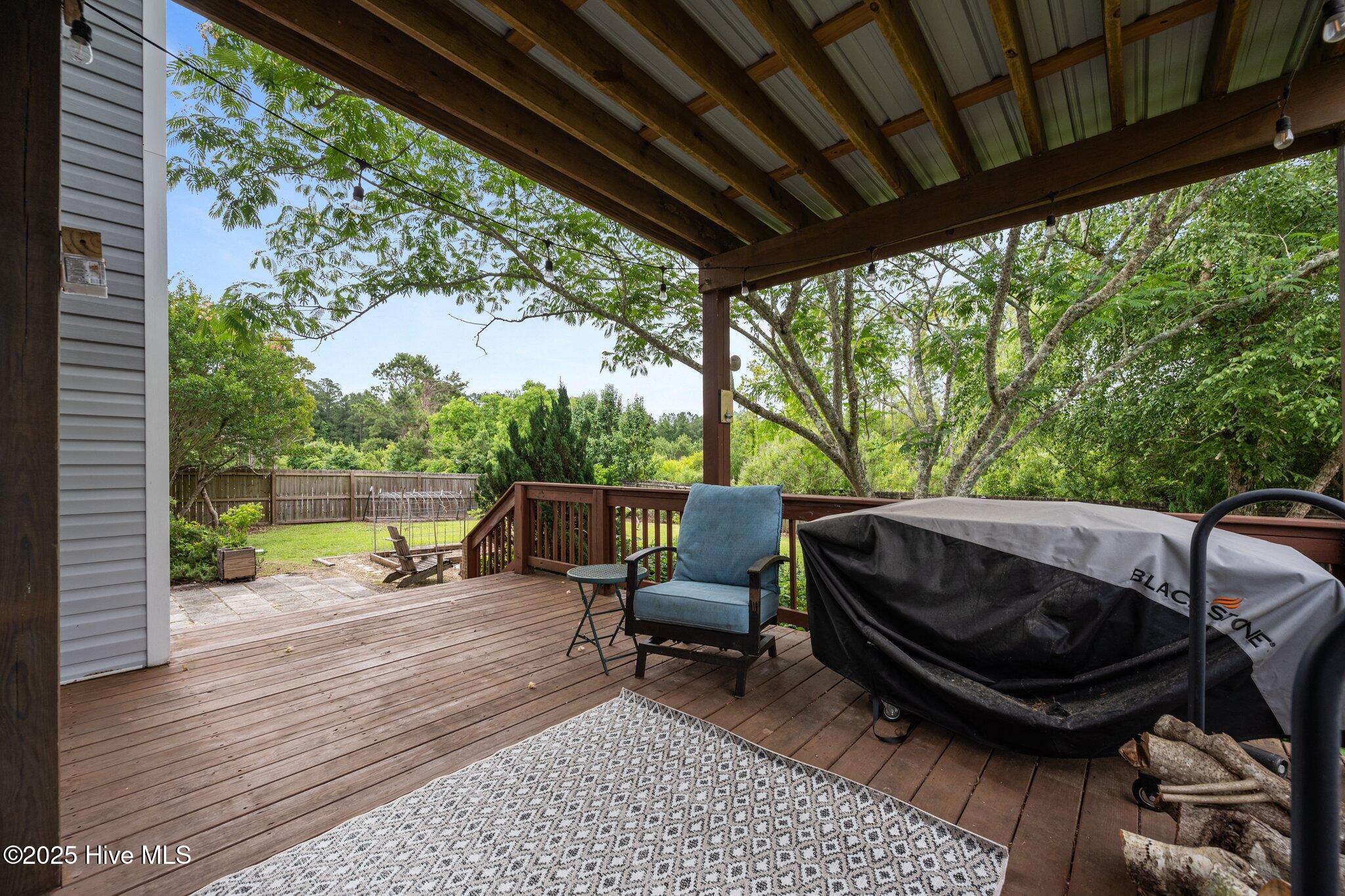 100548060 | Photo 45