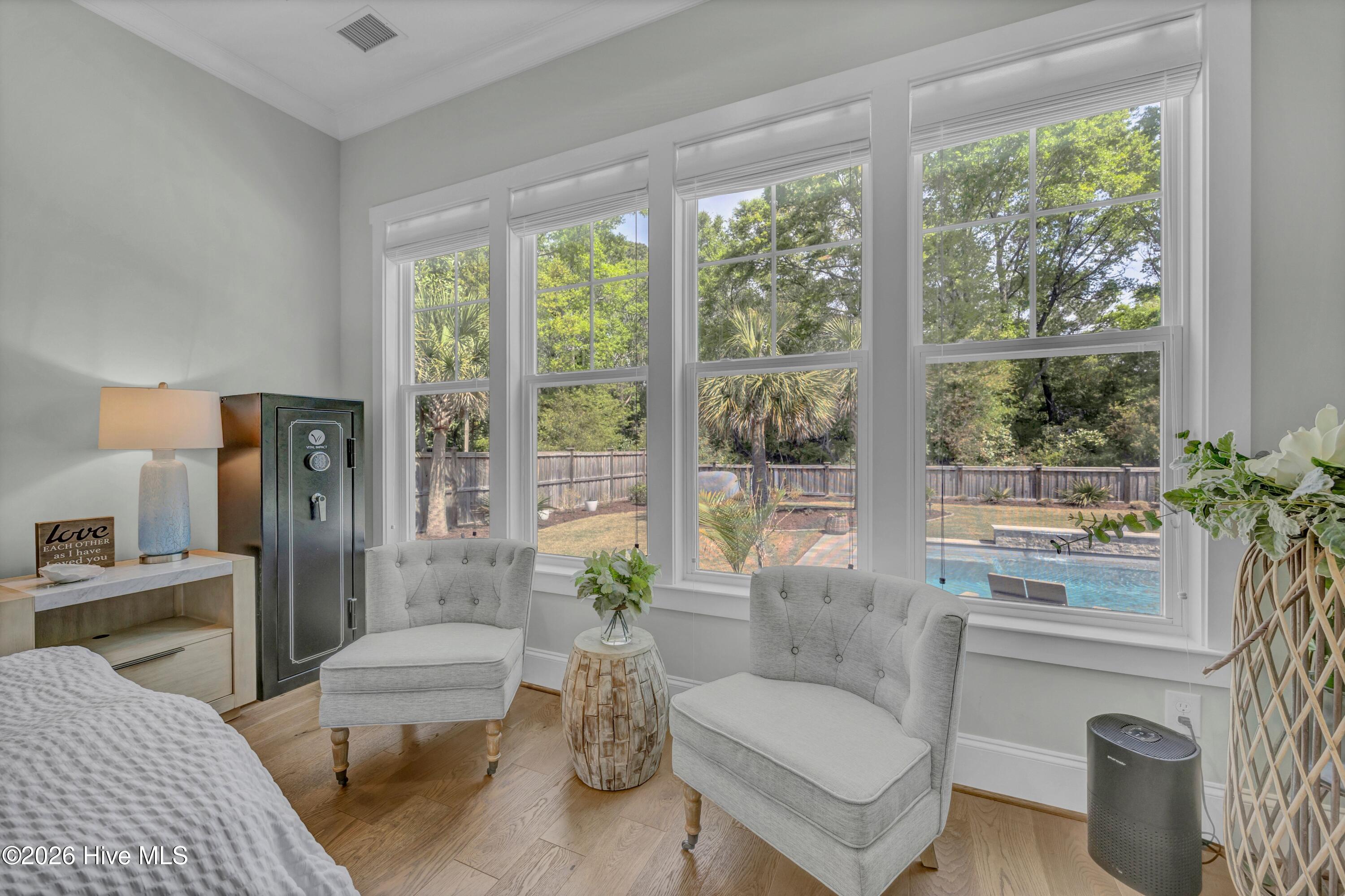 100566048 | Photo 45