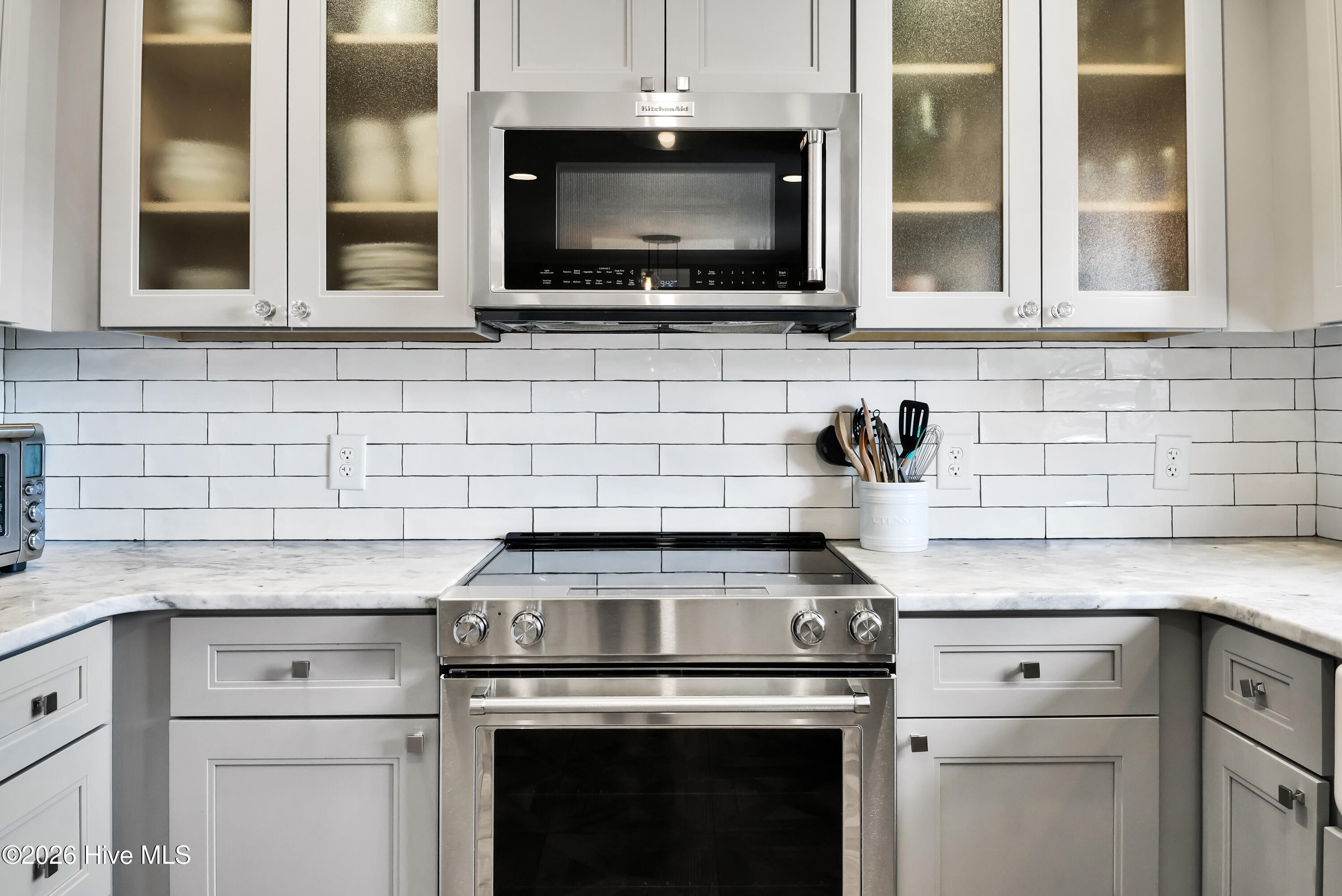 100557900 | Photo 10