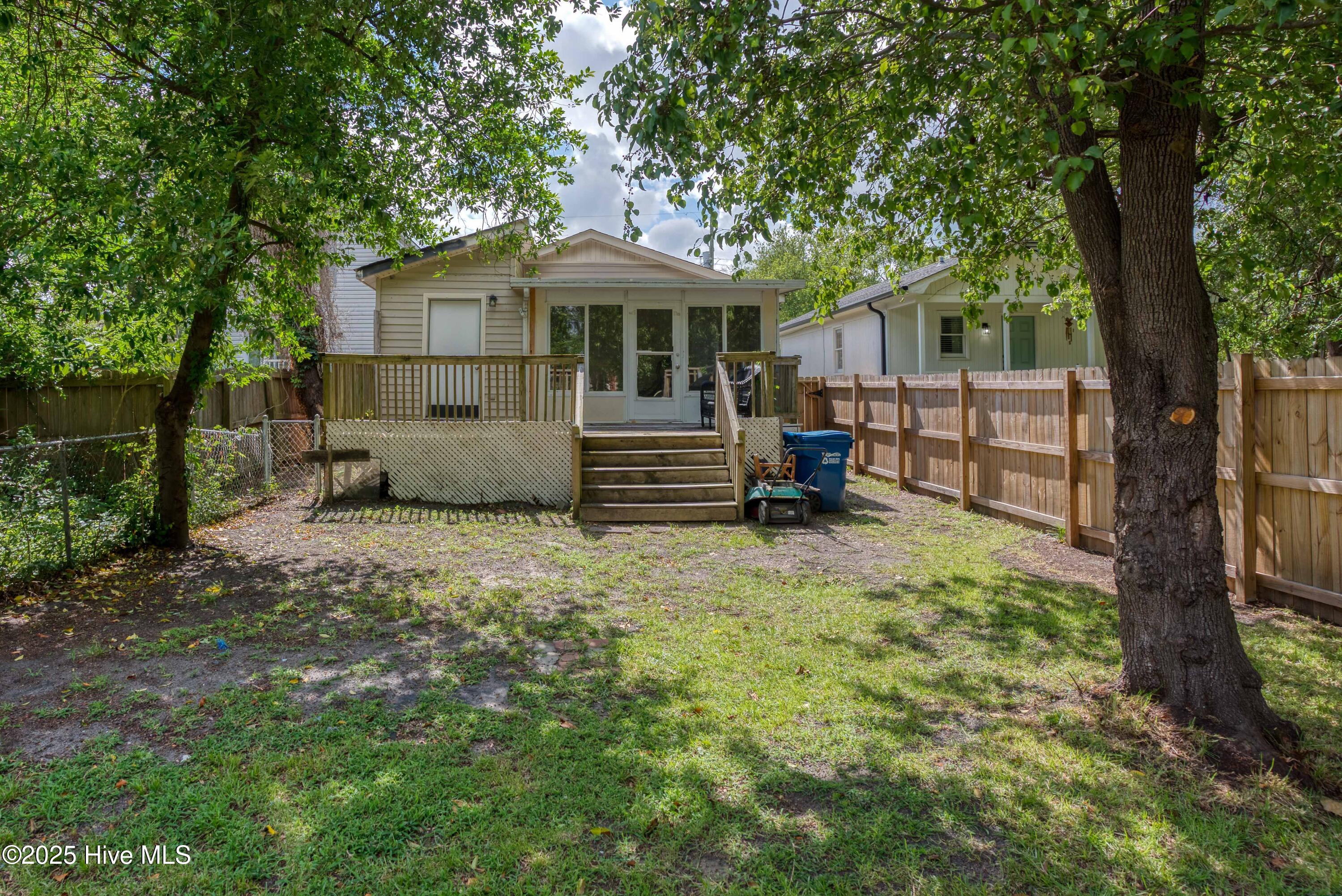 100517025 | Photo 17