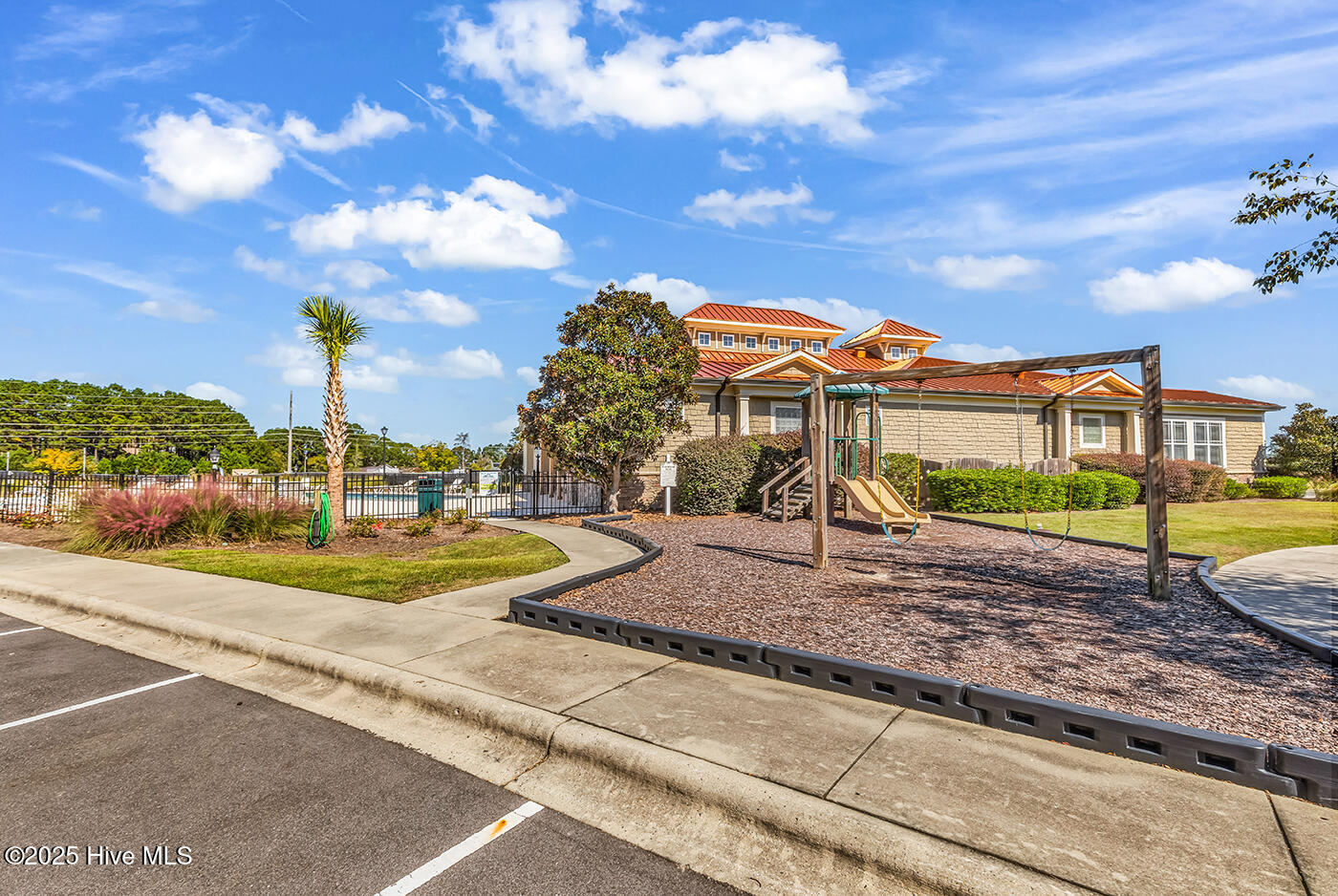 100537491 | Photo 25