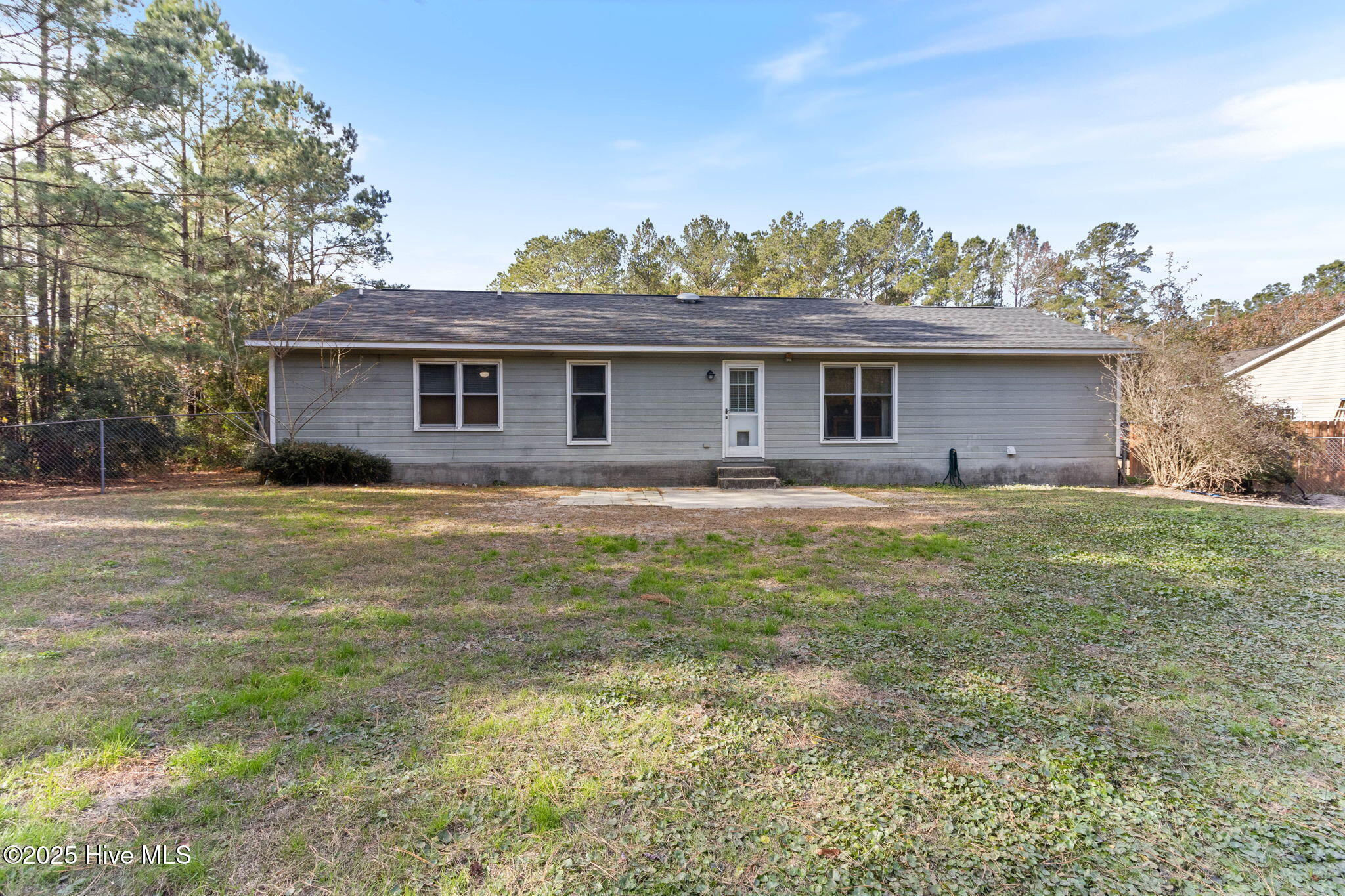 147 Liberty Park Road, Jacksonville, NC 28540 – photo 21: 25-web-or-mls-IMG_7235RE