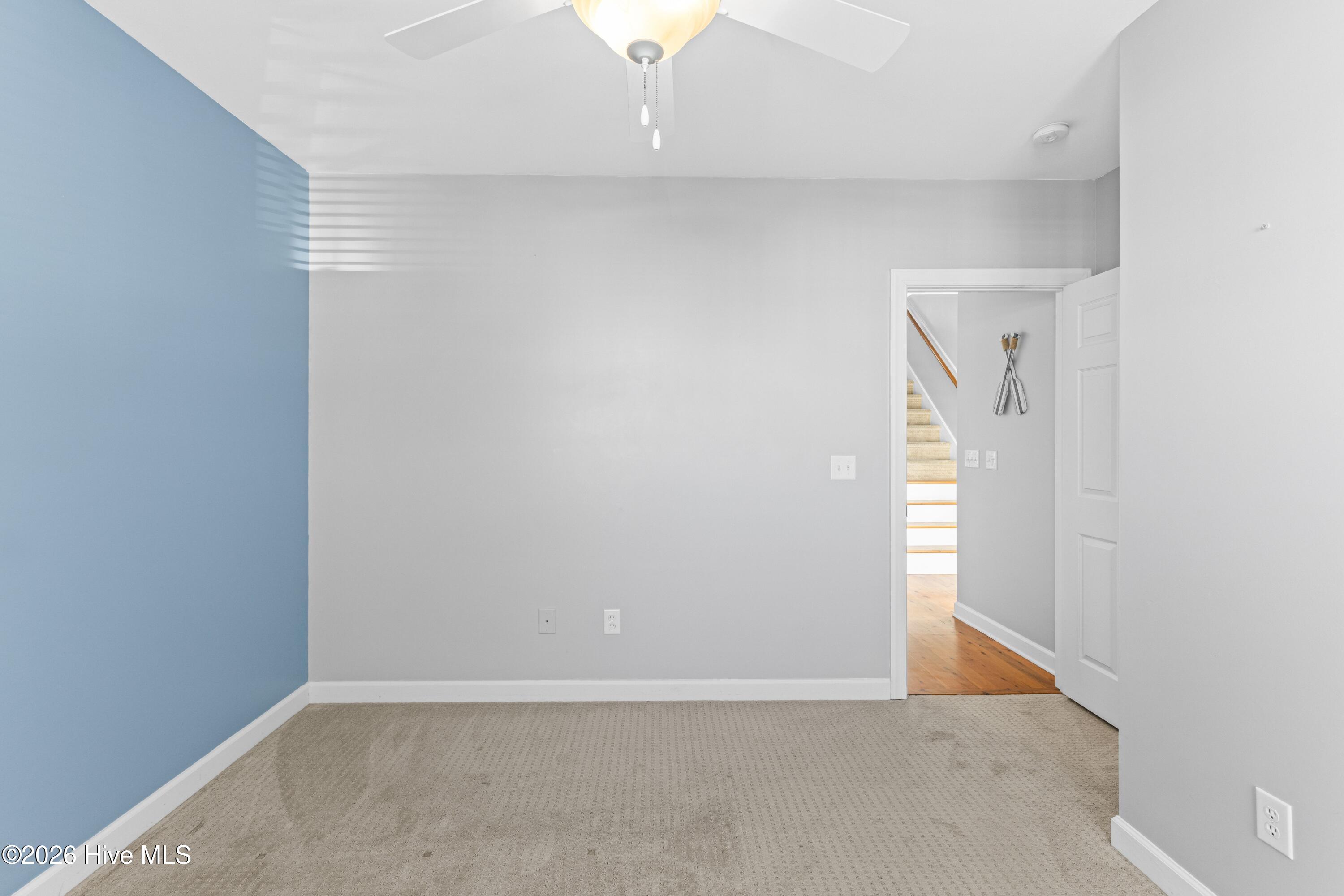 100550926 | Photo 15