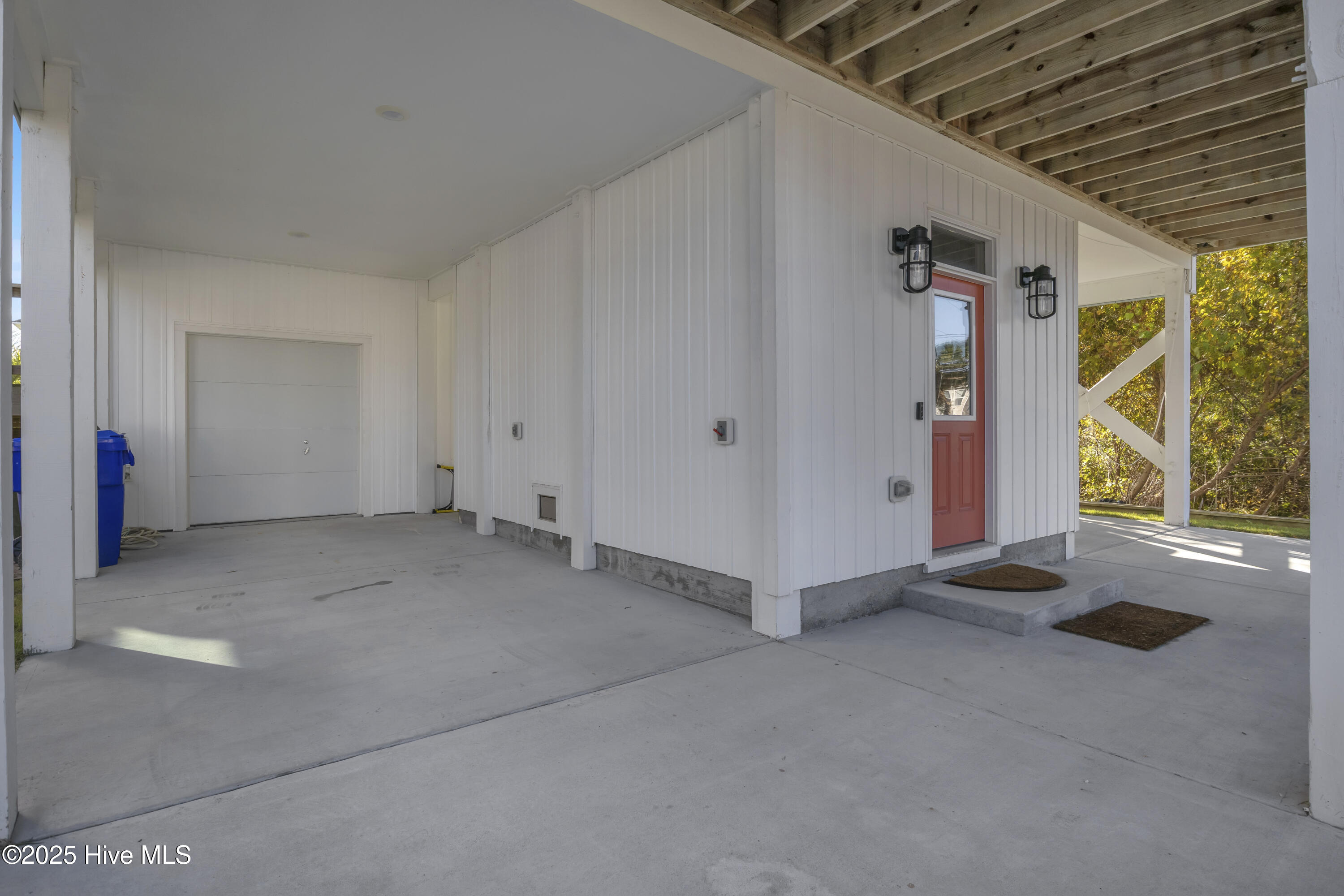 100540464 | Photo 10