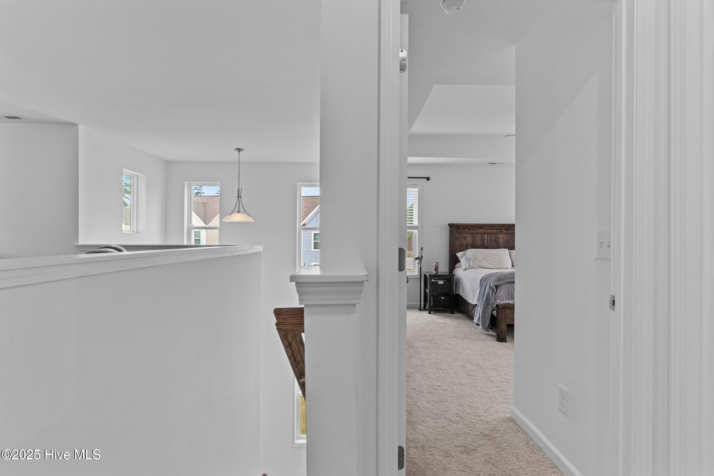 100563734 | Photo 24