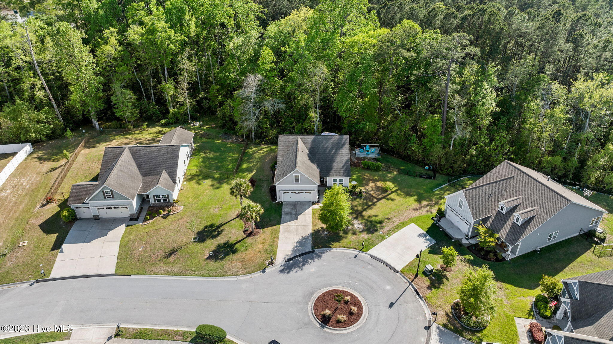 100567618 | Photo 41