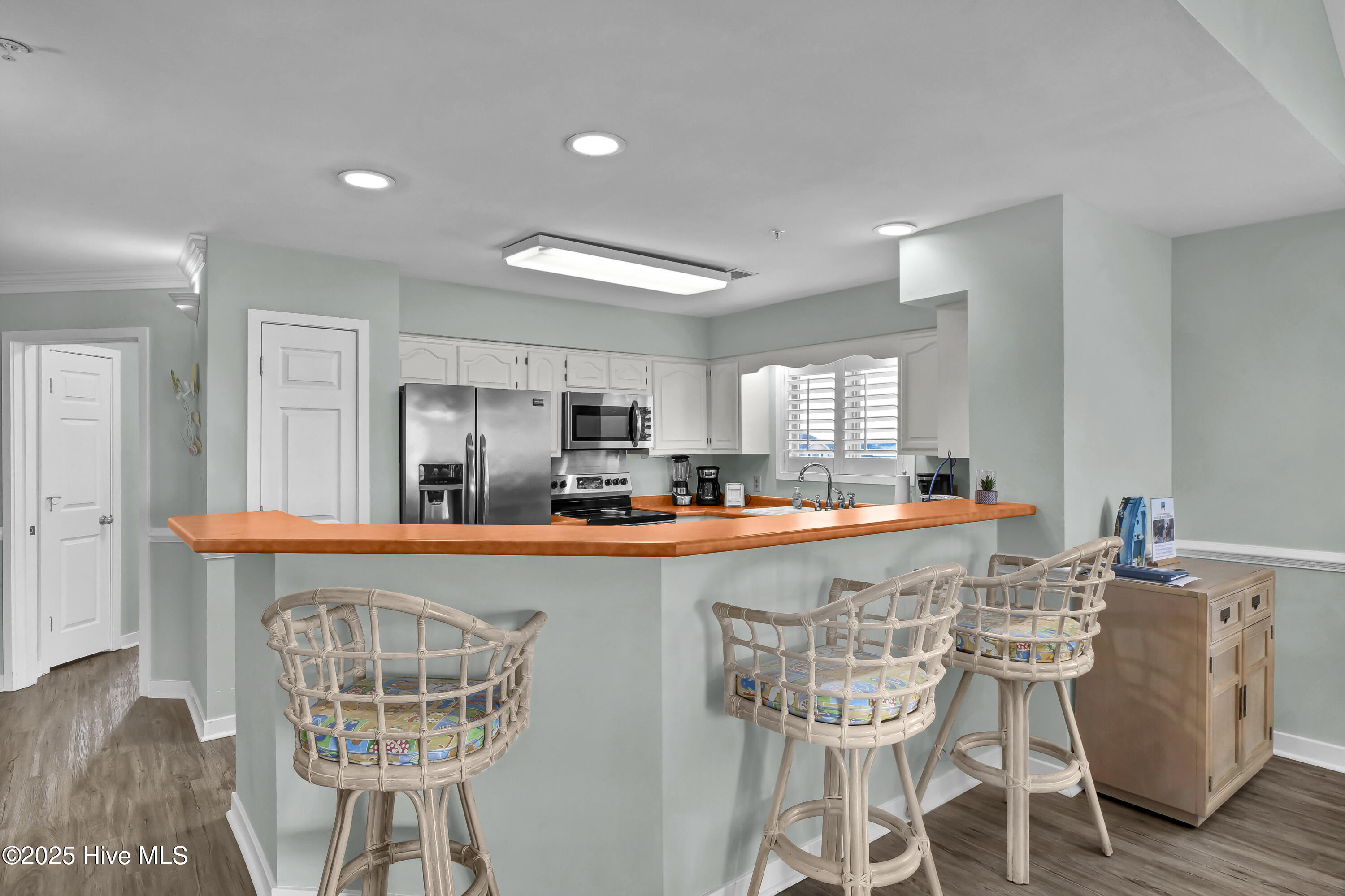 100535604 | Photo 13