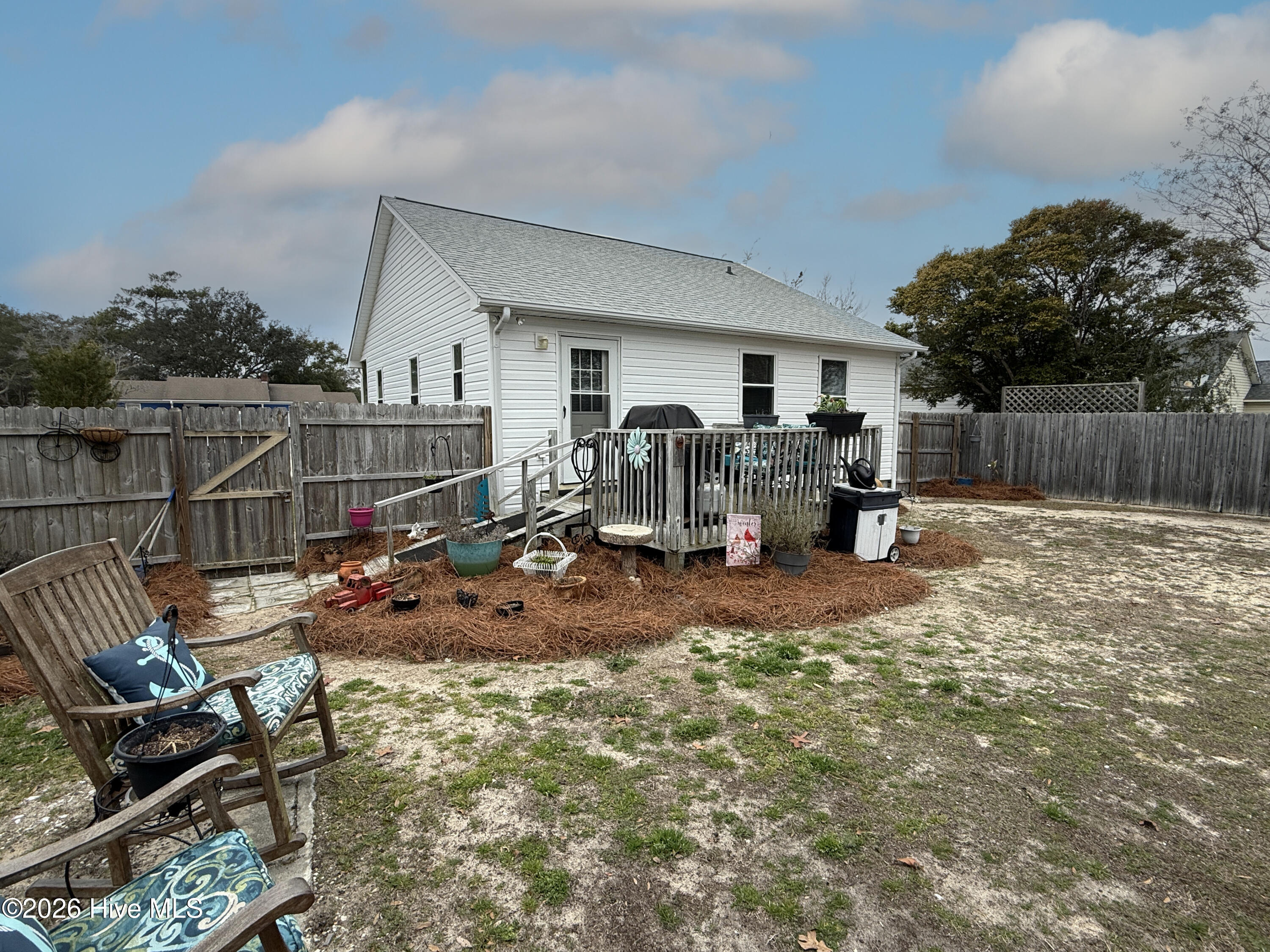 100558019 | Photo 23