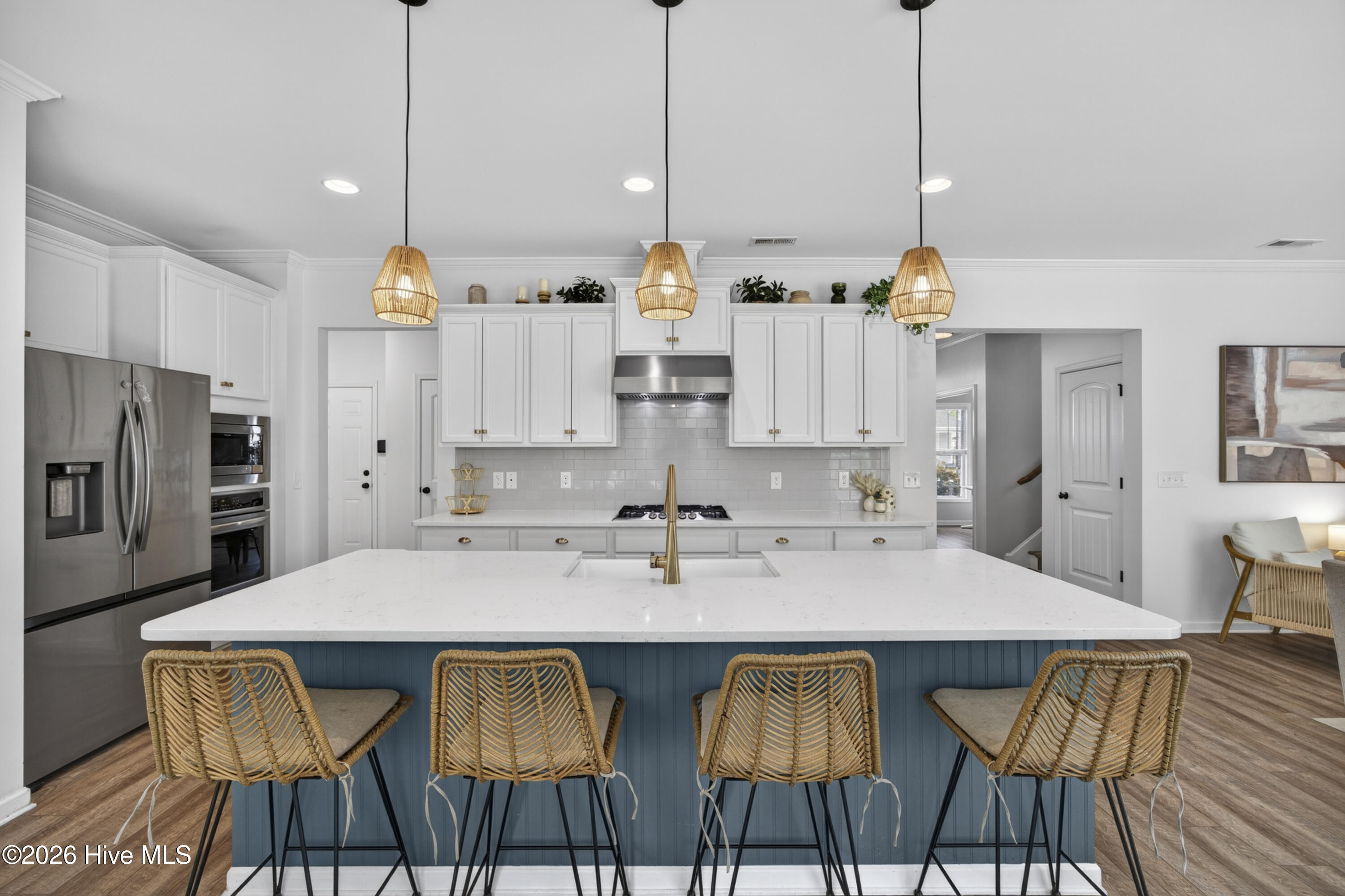 100567368 | Photo 21