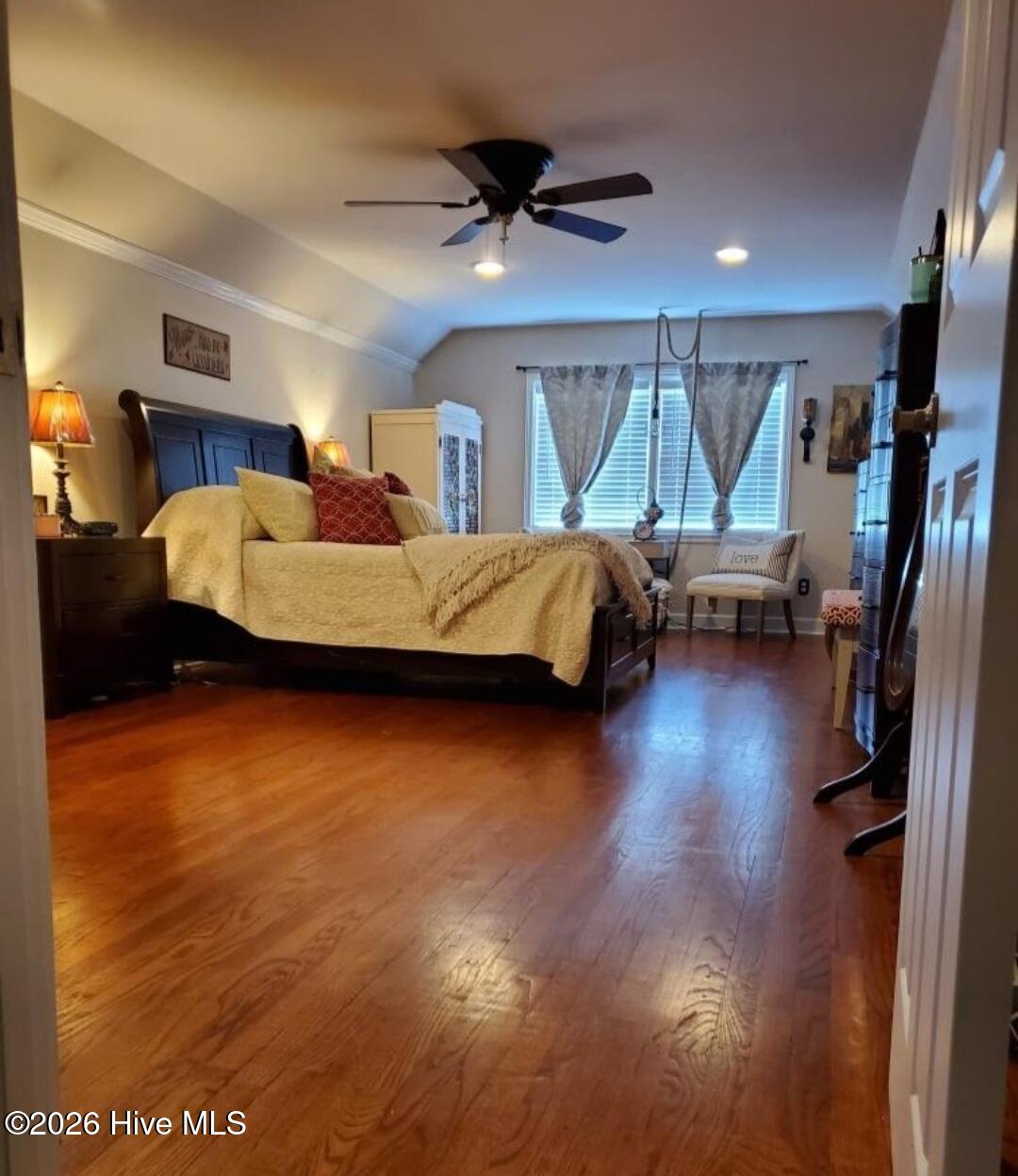 100551545 | Photo 10