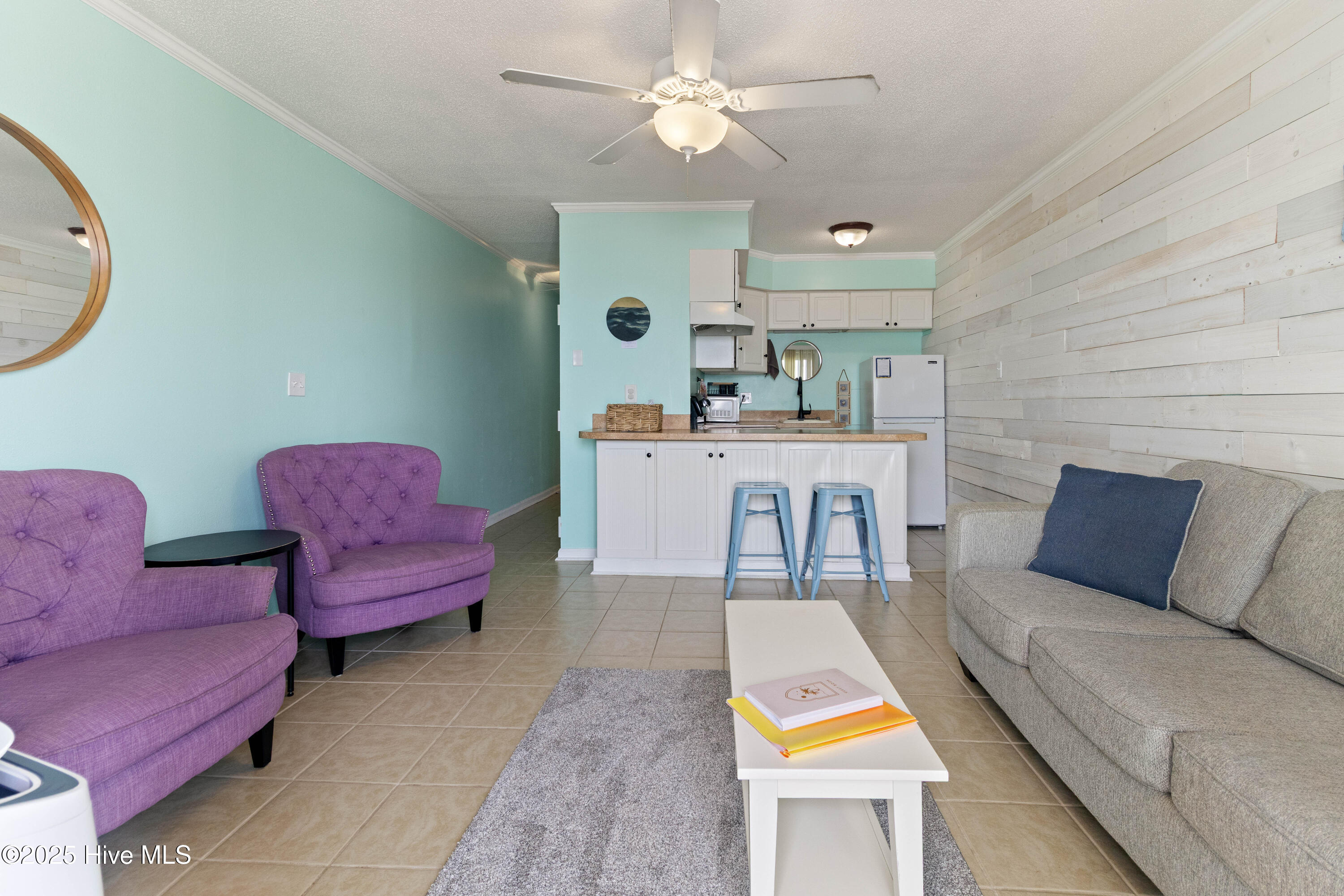 100553651 | Photo 14