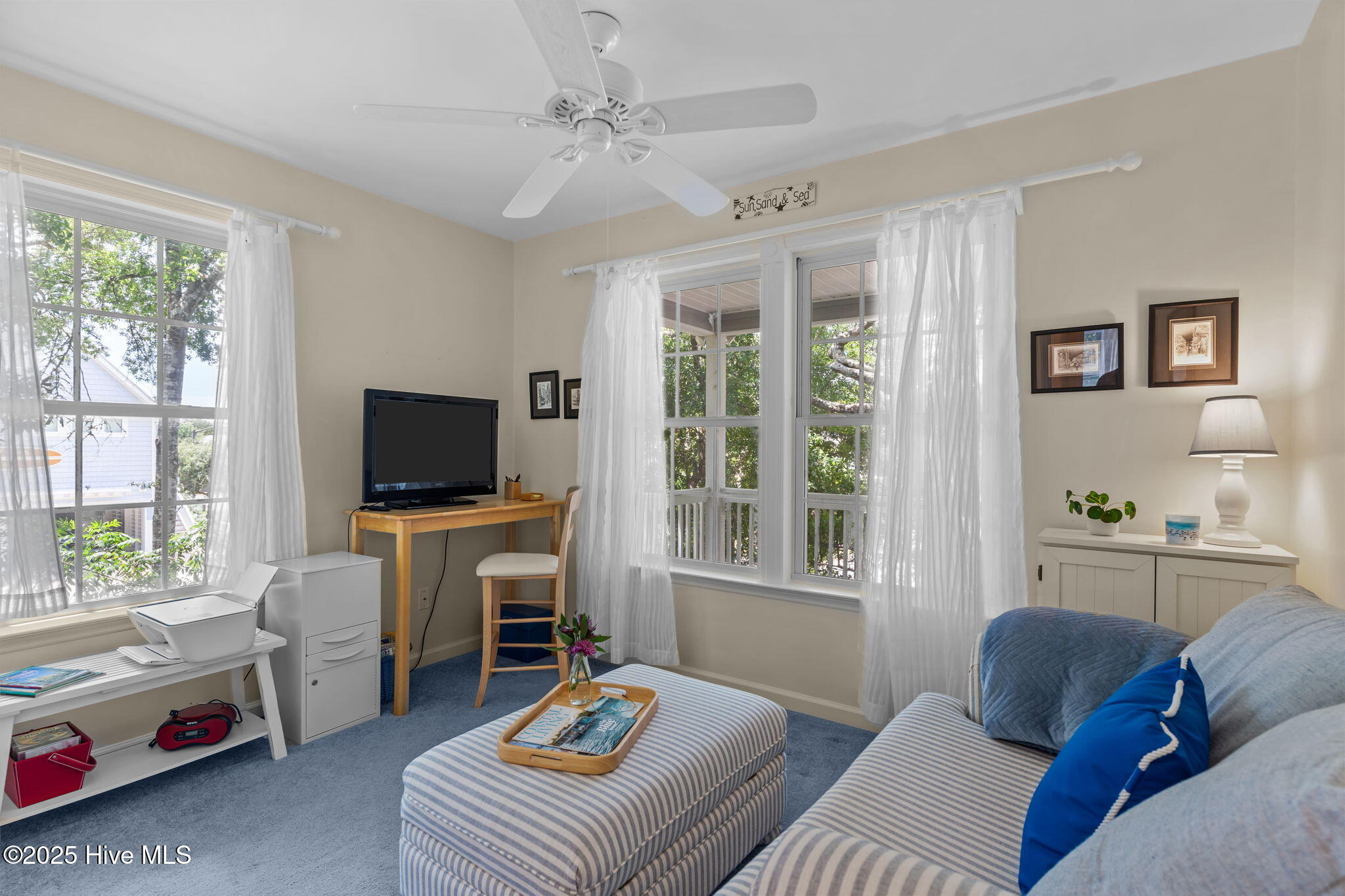 100521042 | Photo 26