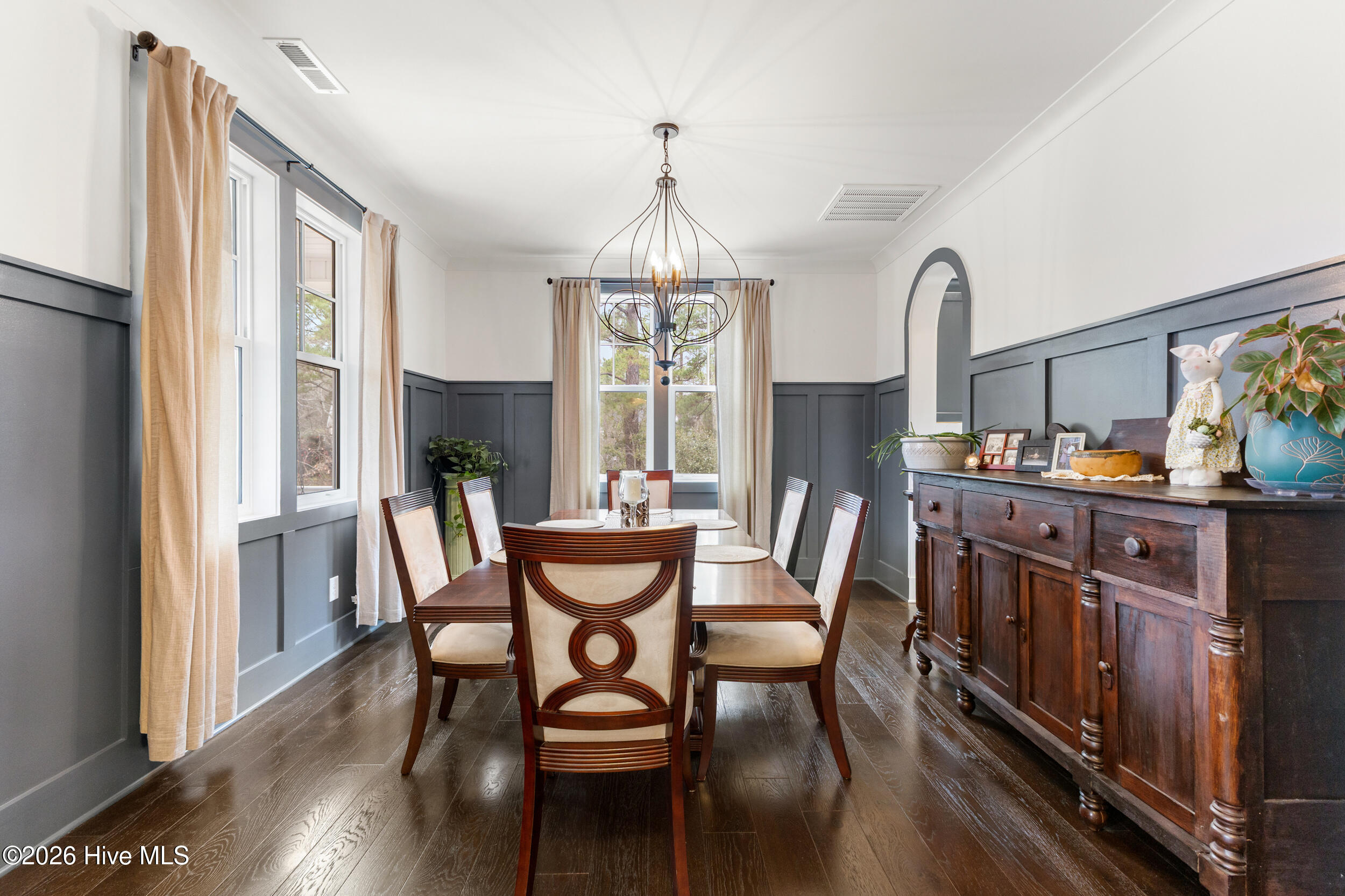 100558084 | Photo 19