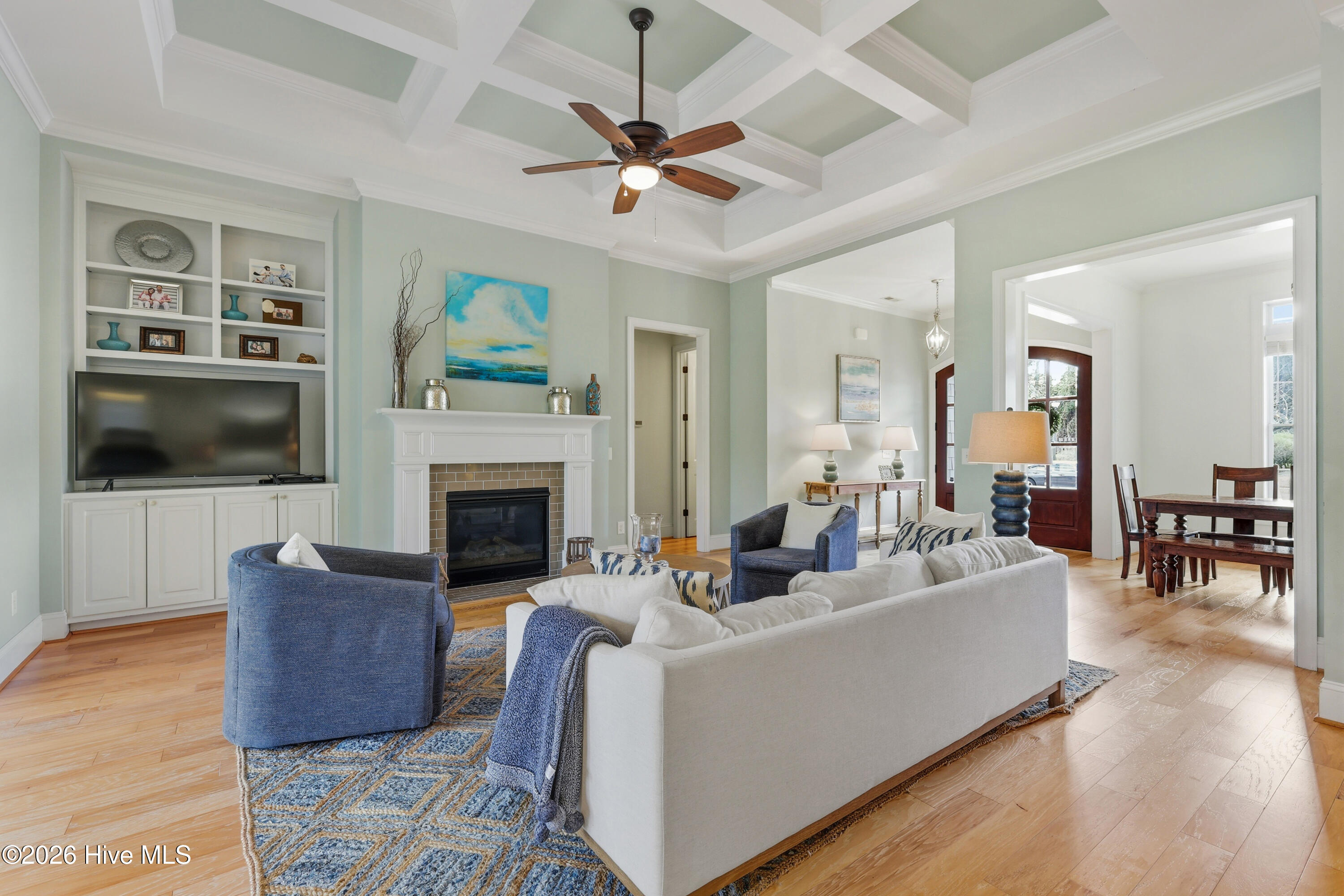 100554068 | Photo 15