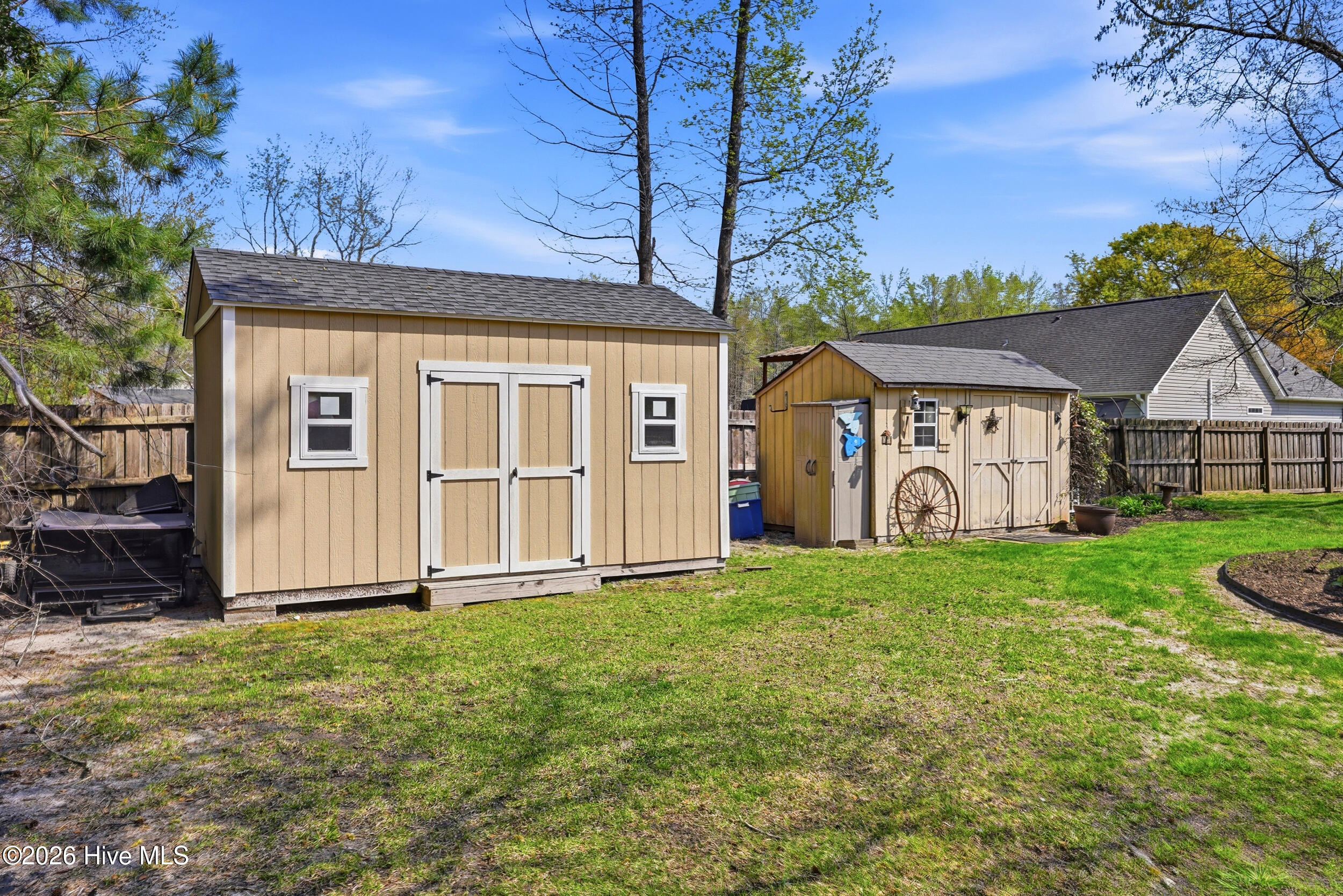 100562435 | Photo 37