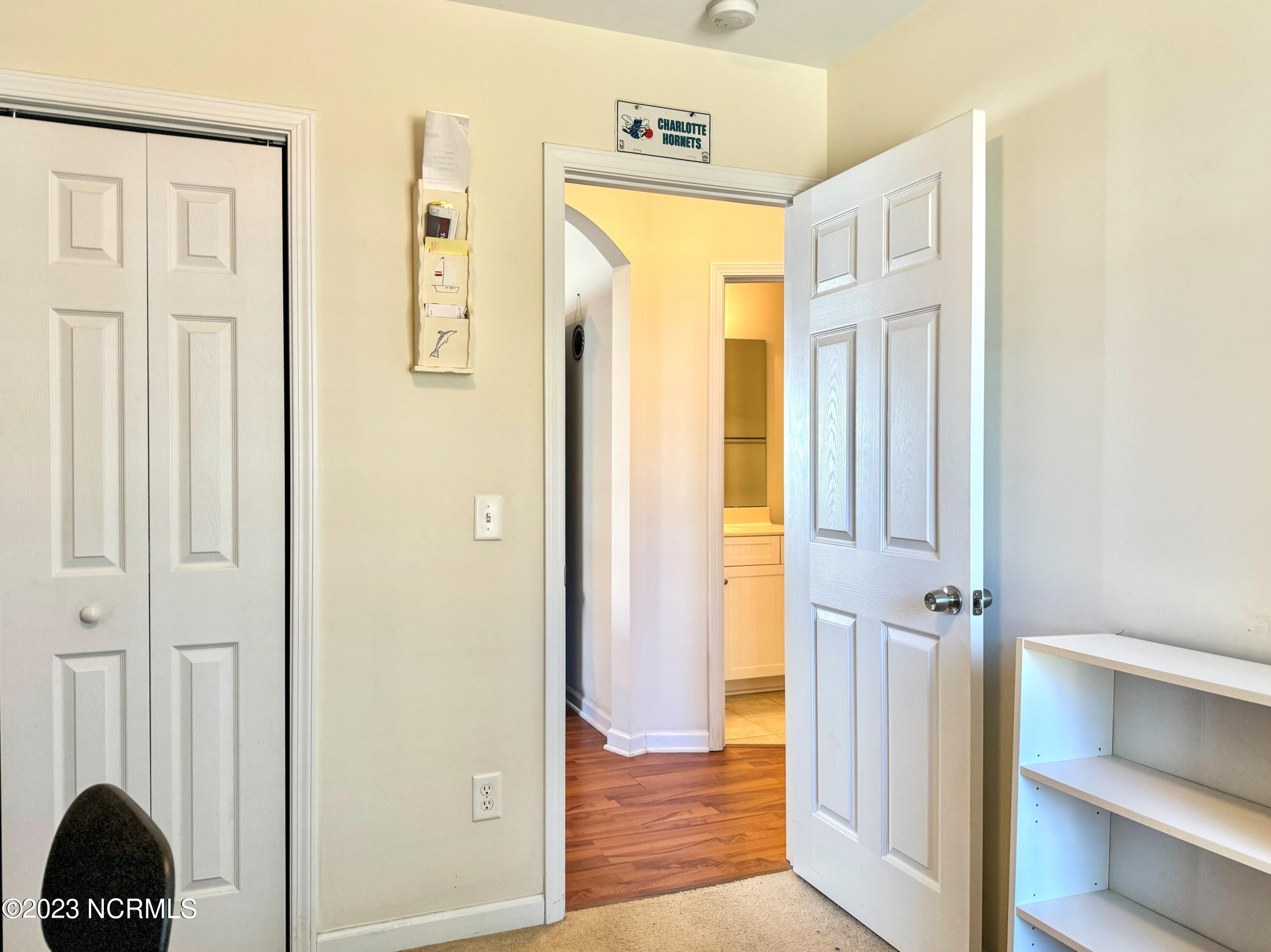 100546069 | Photo 46