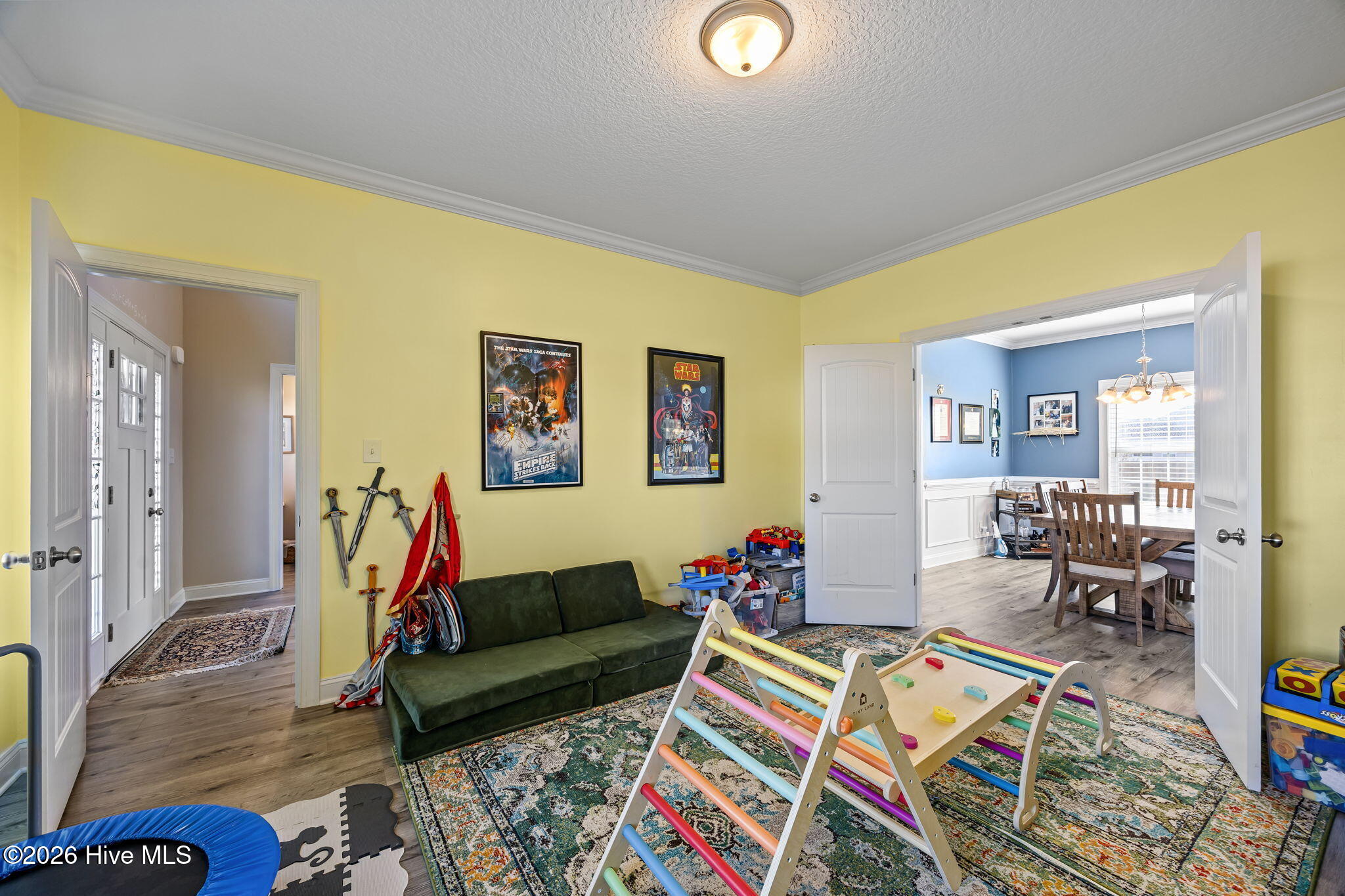 100566991 | Photo 18