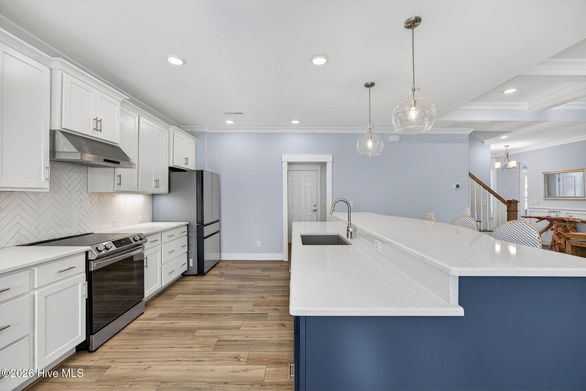 100554107 | Photo 17