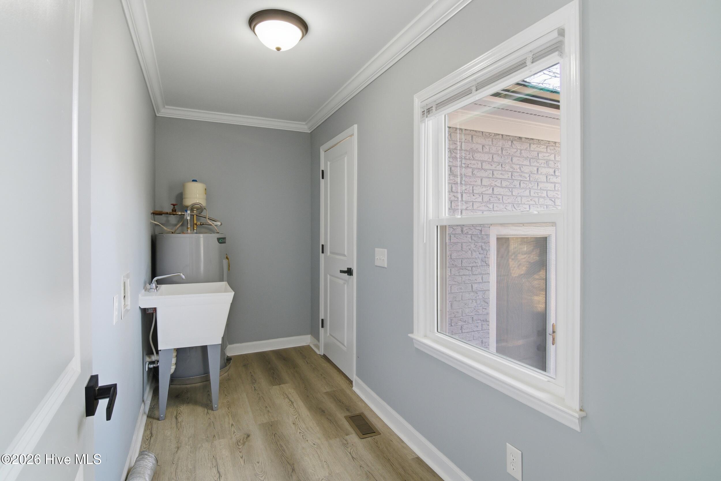 100553868 | Photo 46