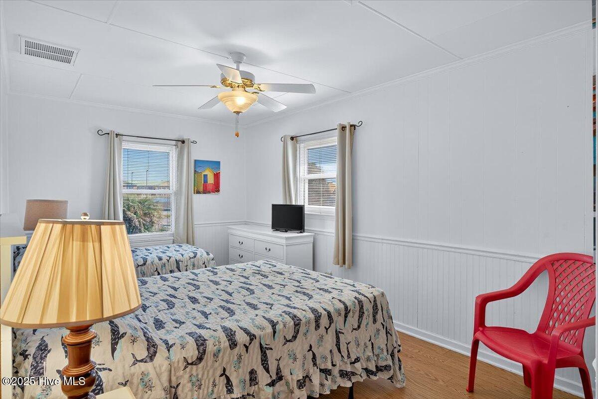 100536675 | Photo 22