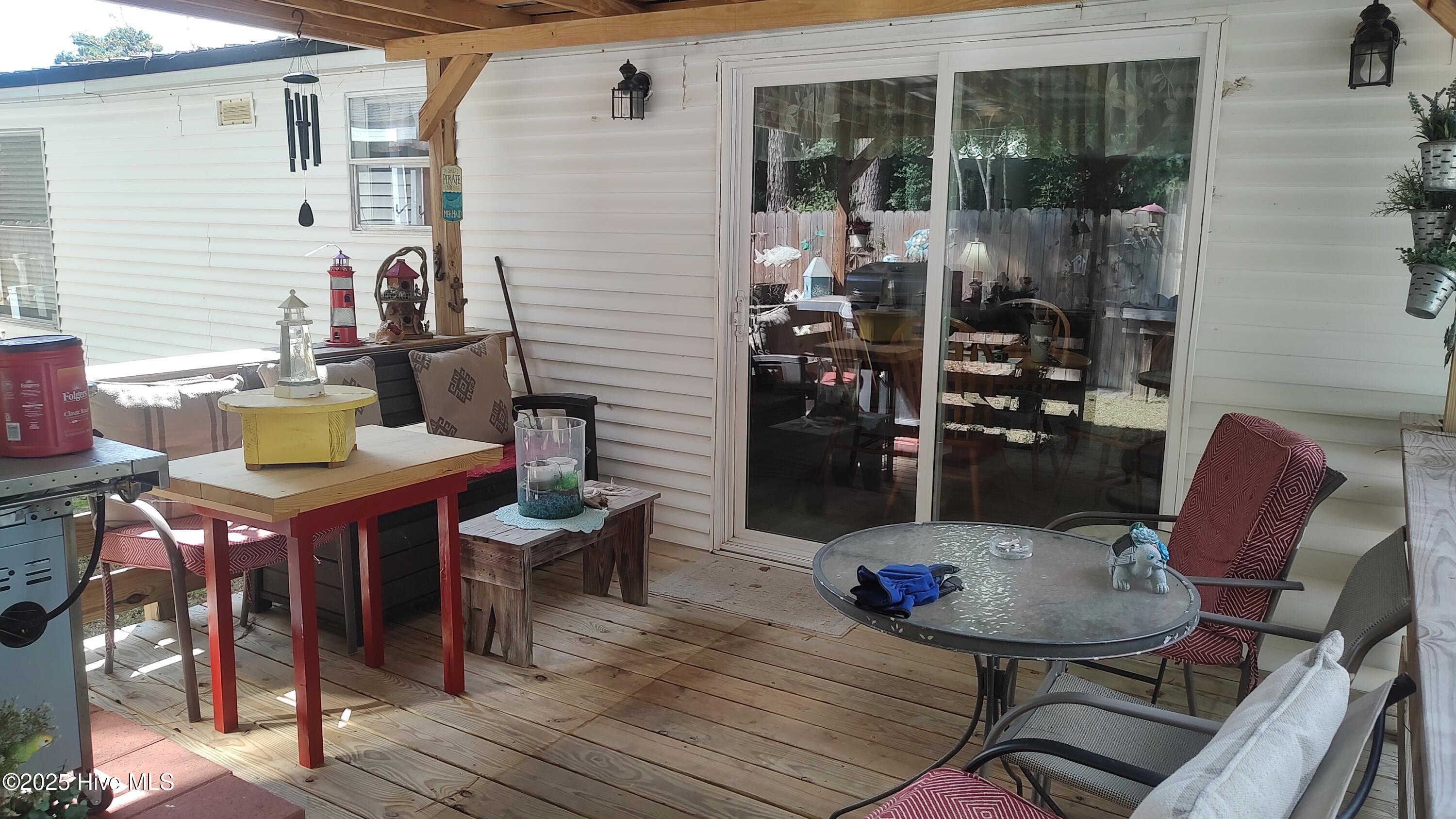 100532418 | Photo 21