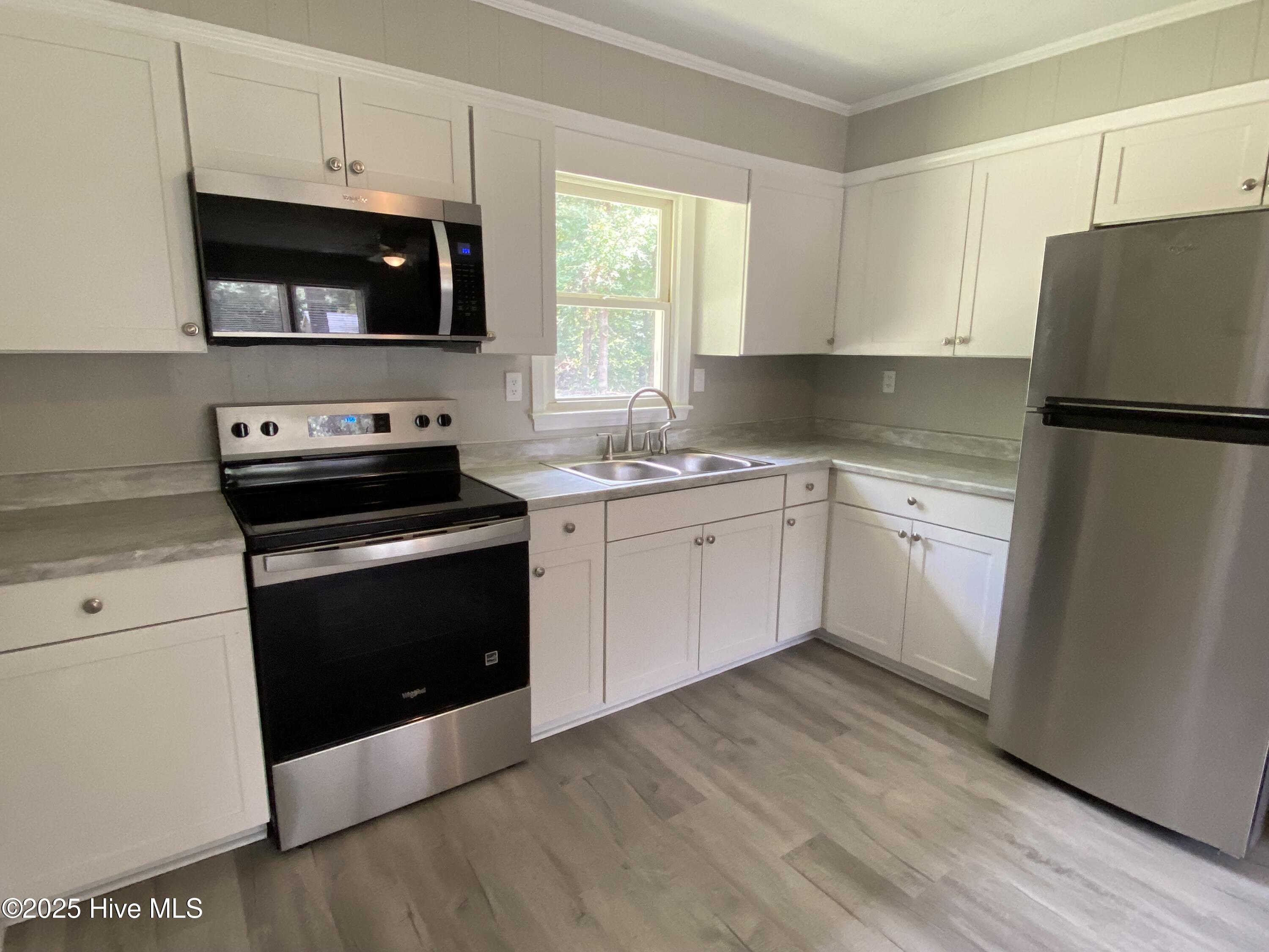 100530577 | Photo 19