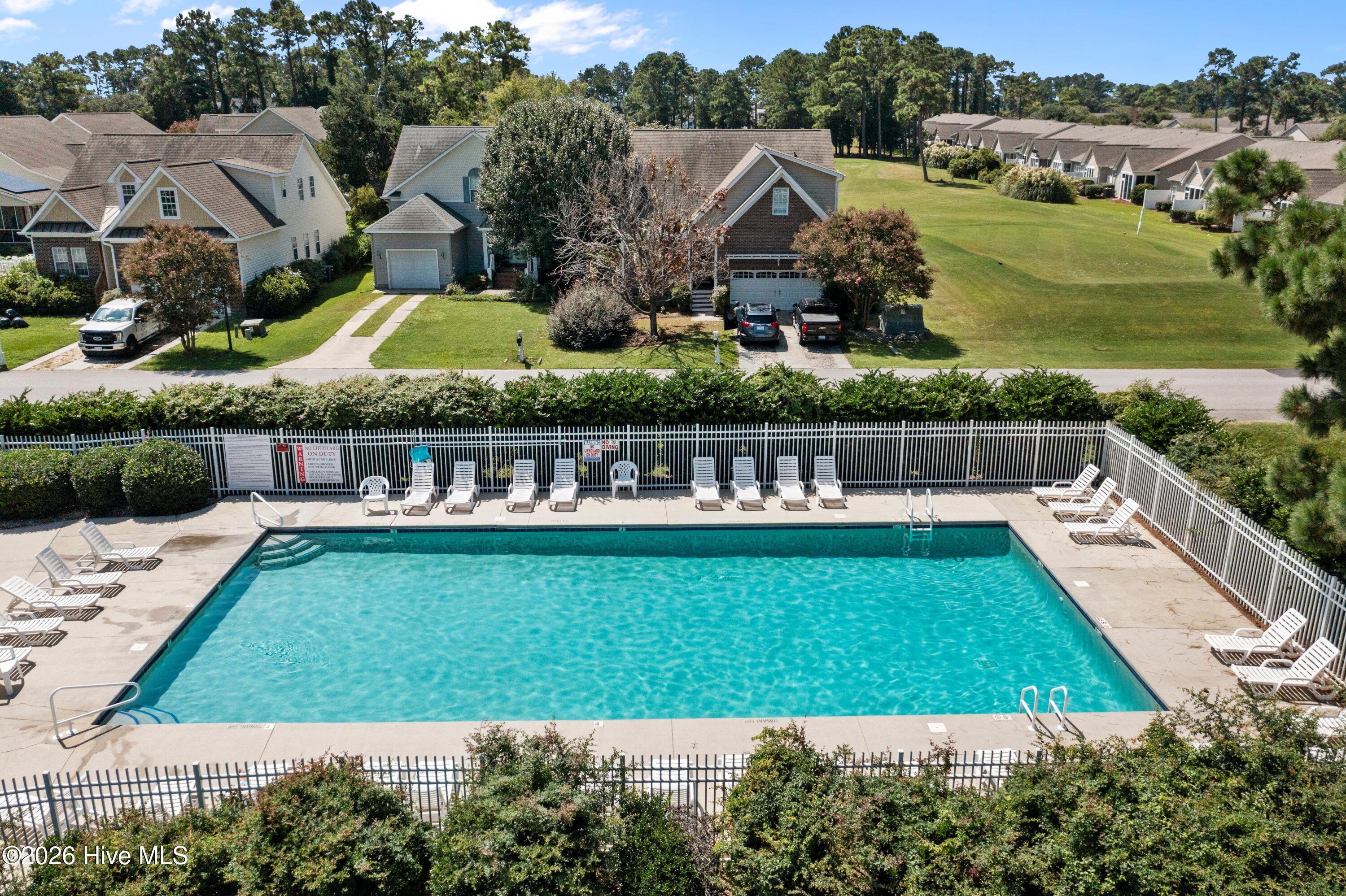 100570621 | Photo 49