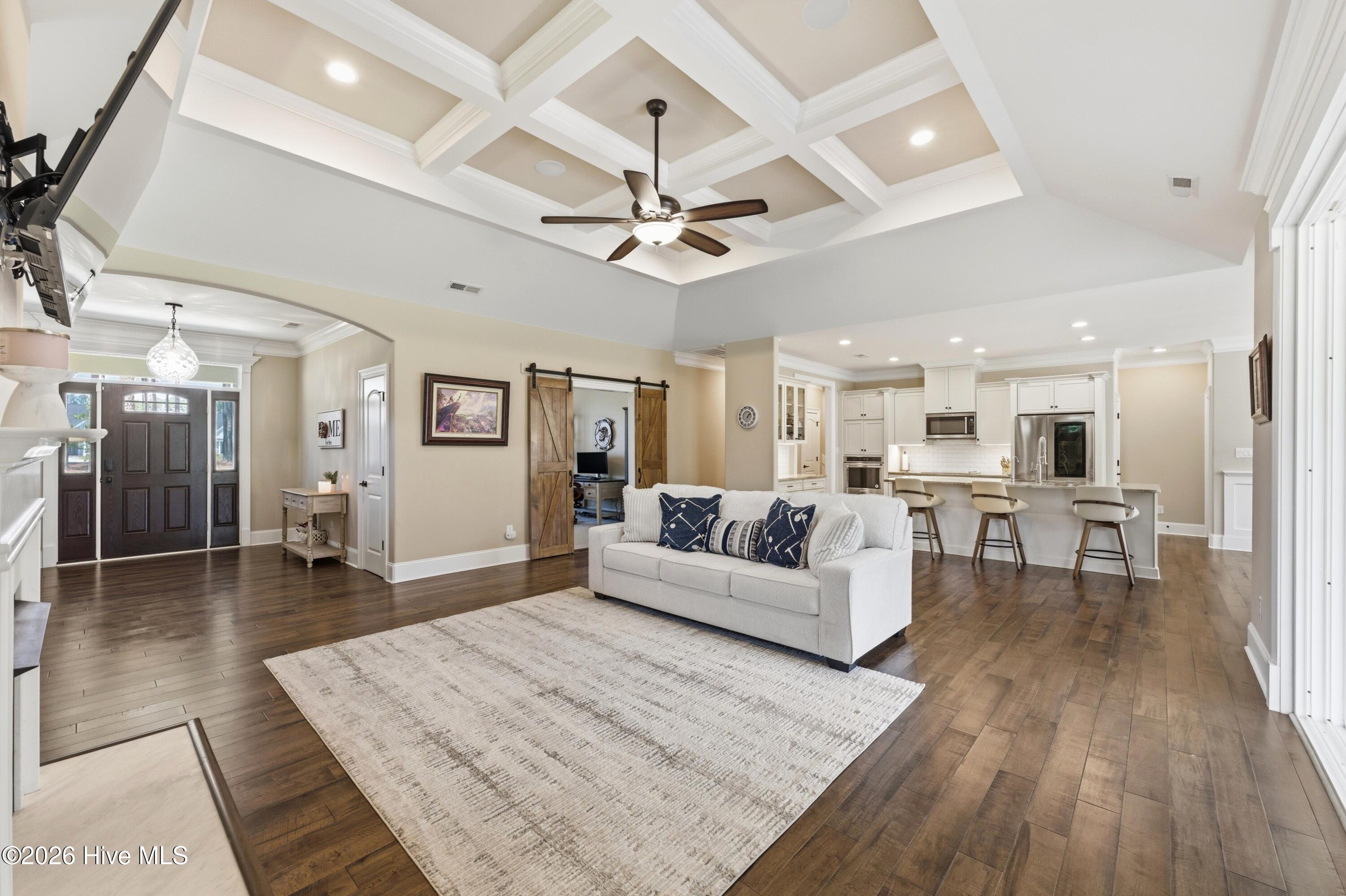 living room/kitchen